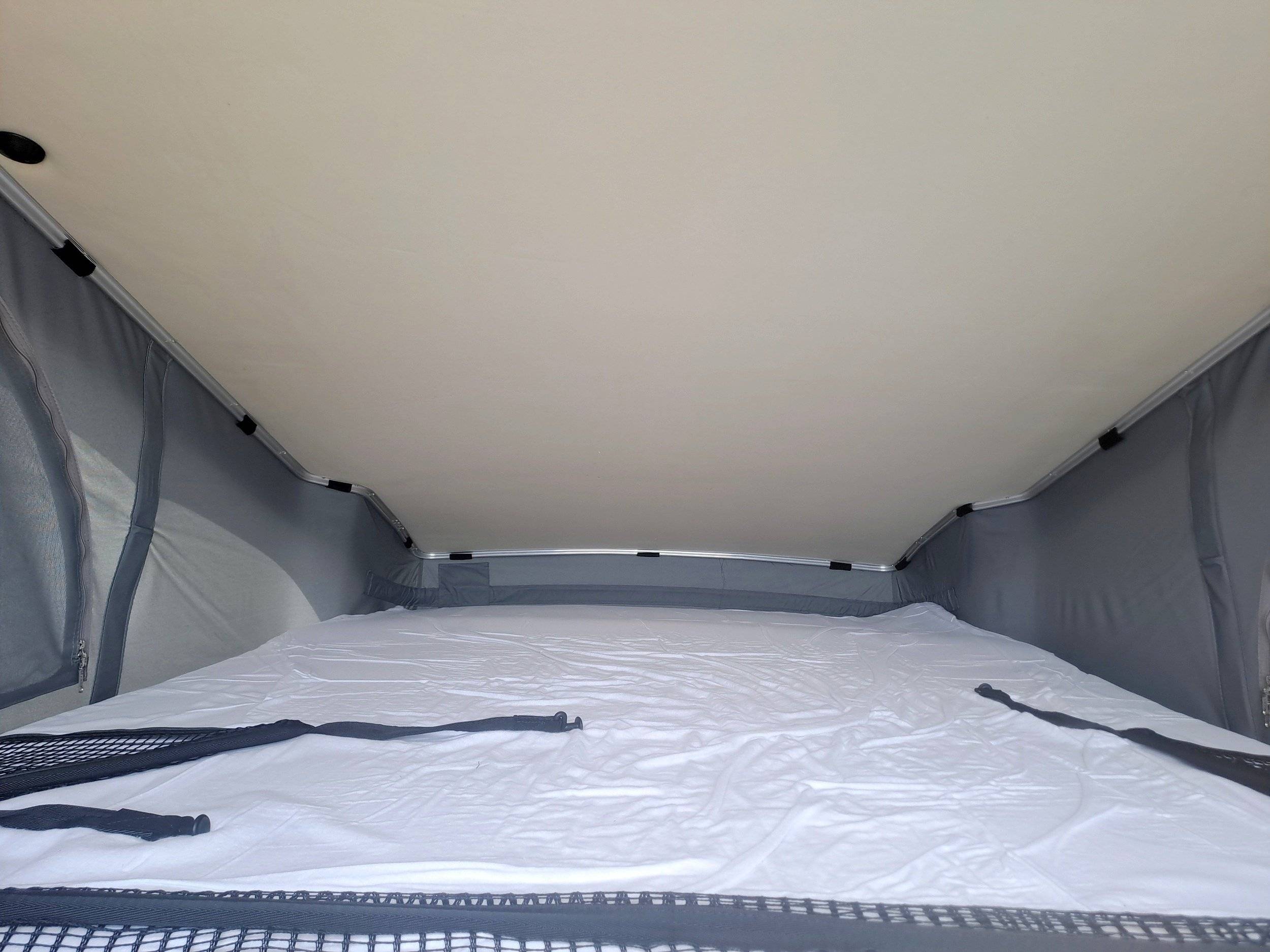 Slaapplaatsen Ford Ford Transit Custom Nugget L1H1 170 CV automatique - Yescapa