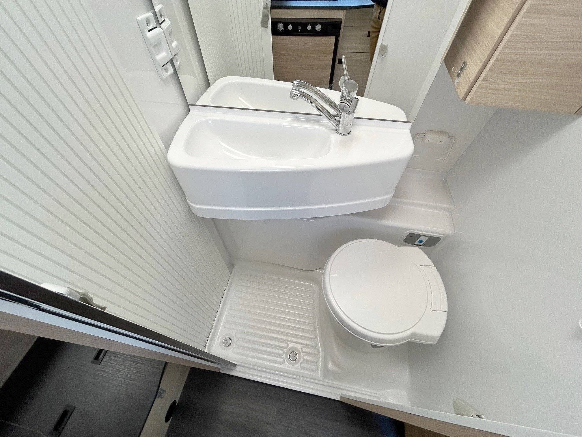 Challenger Transit 2,0 l 170 ch