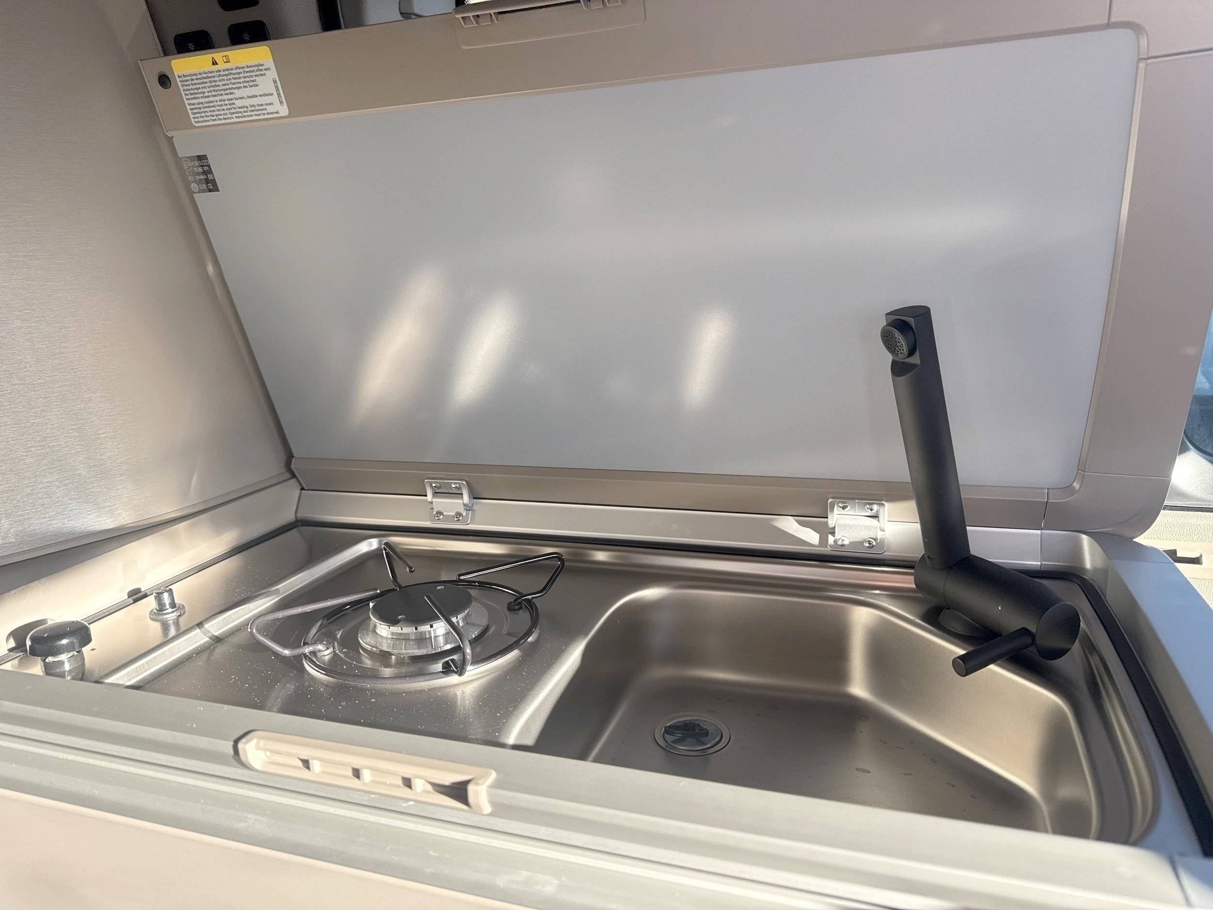 Coin cuisine Volkswagen VOLKSWAGEN CALIFORNIA - Yescapa