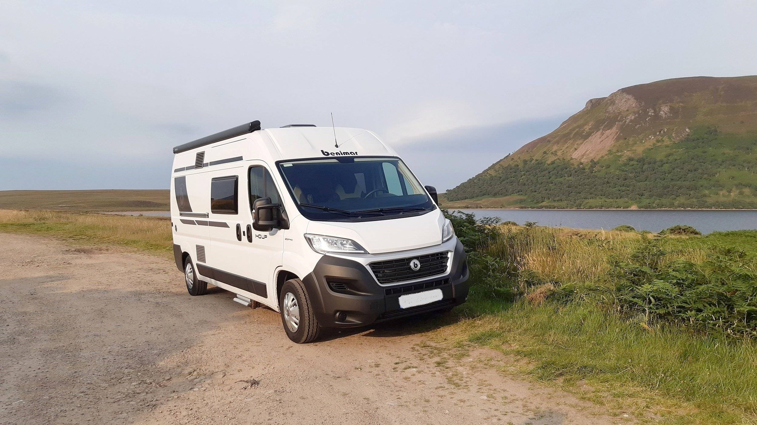 Vue avant de 3/4 Fiat Fiat ducato 140cv - Yescapa