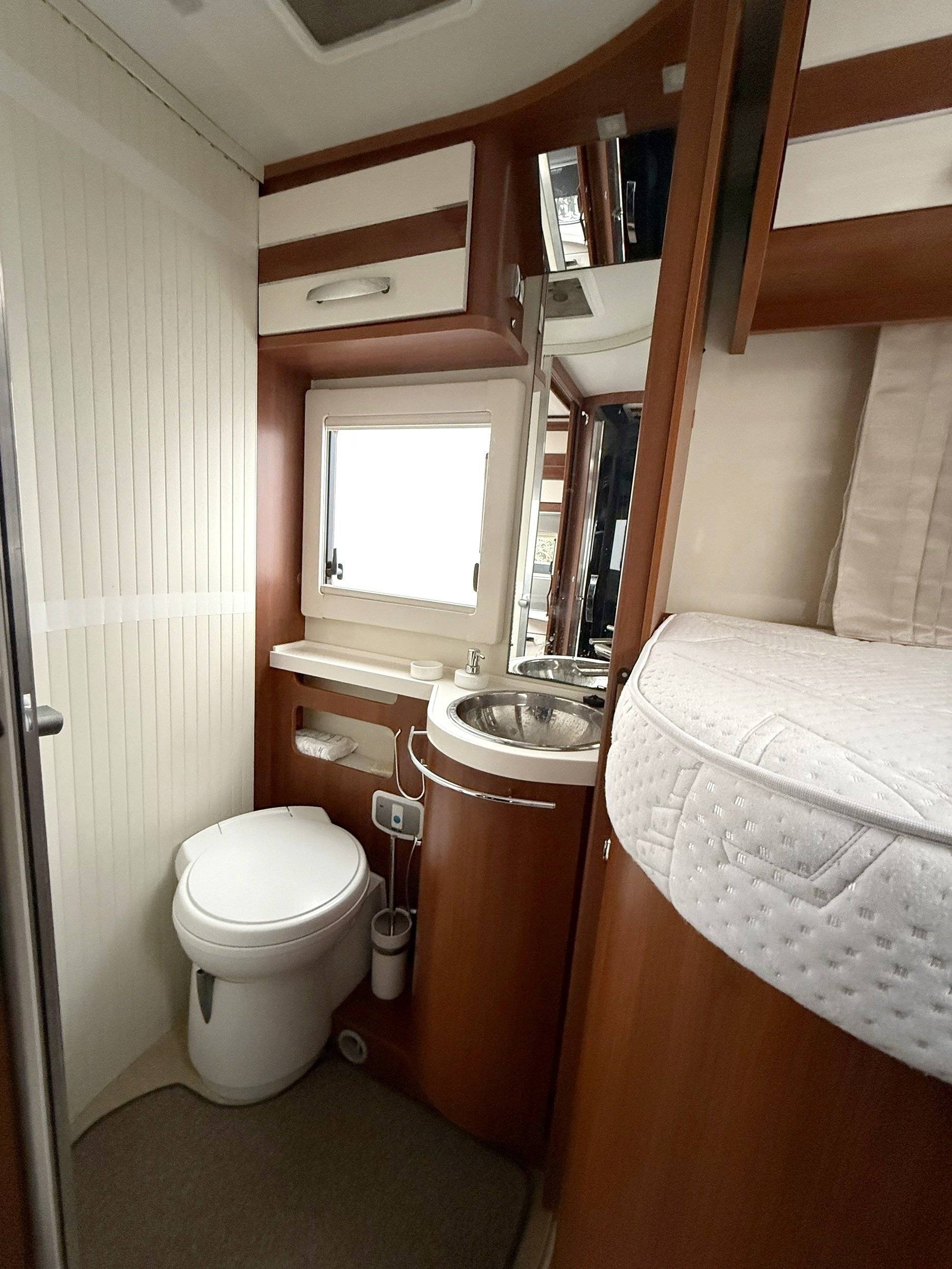 Mobilvetta mobilvetta kline yacht mh85