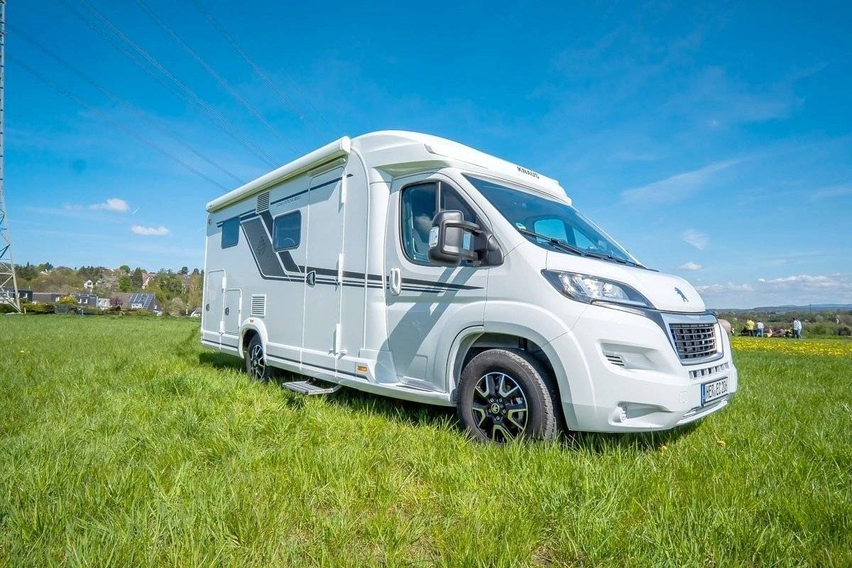 Vista de 3/4 Peugeot Peugeot boxer - Yescapa