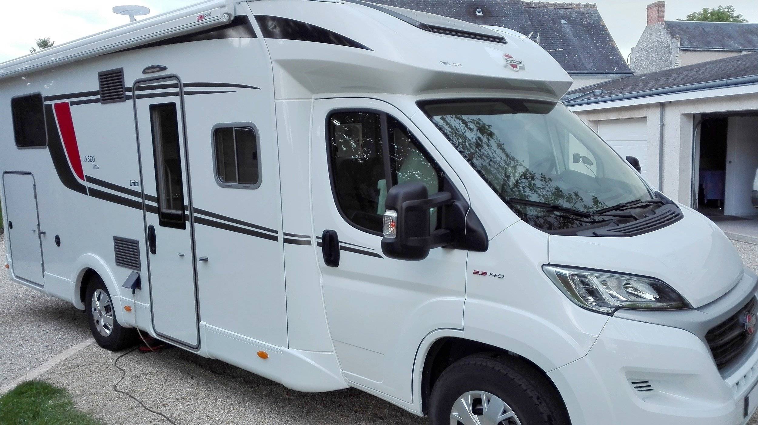 Bürstner Lyseo time IT 727 G