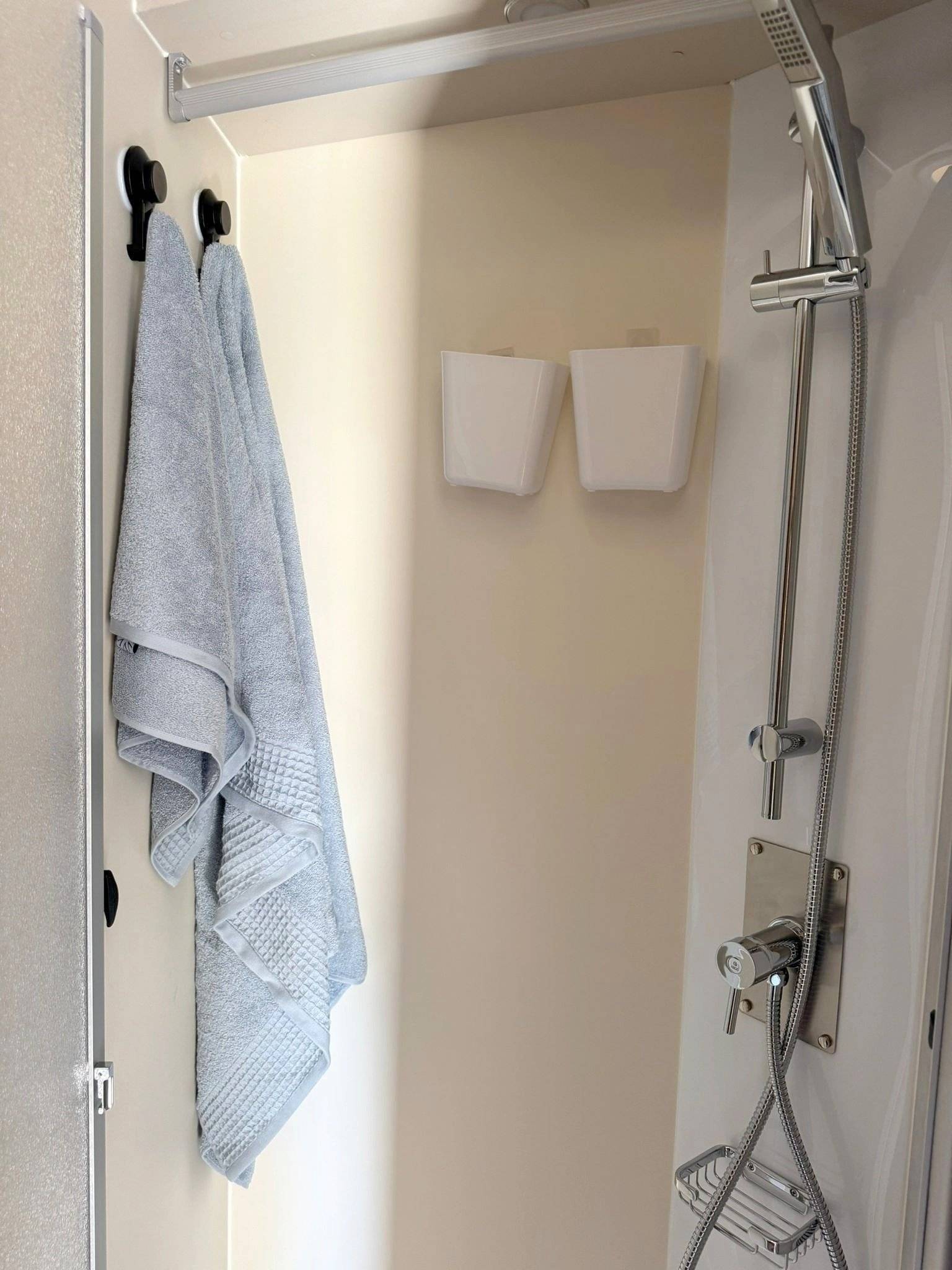 Elnagh Elnagh  Baron 579