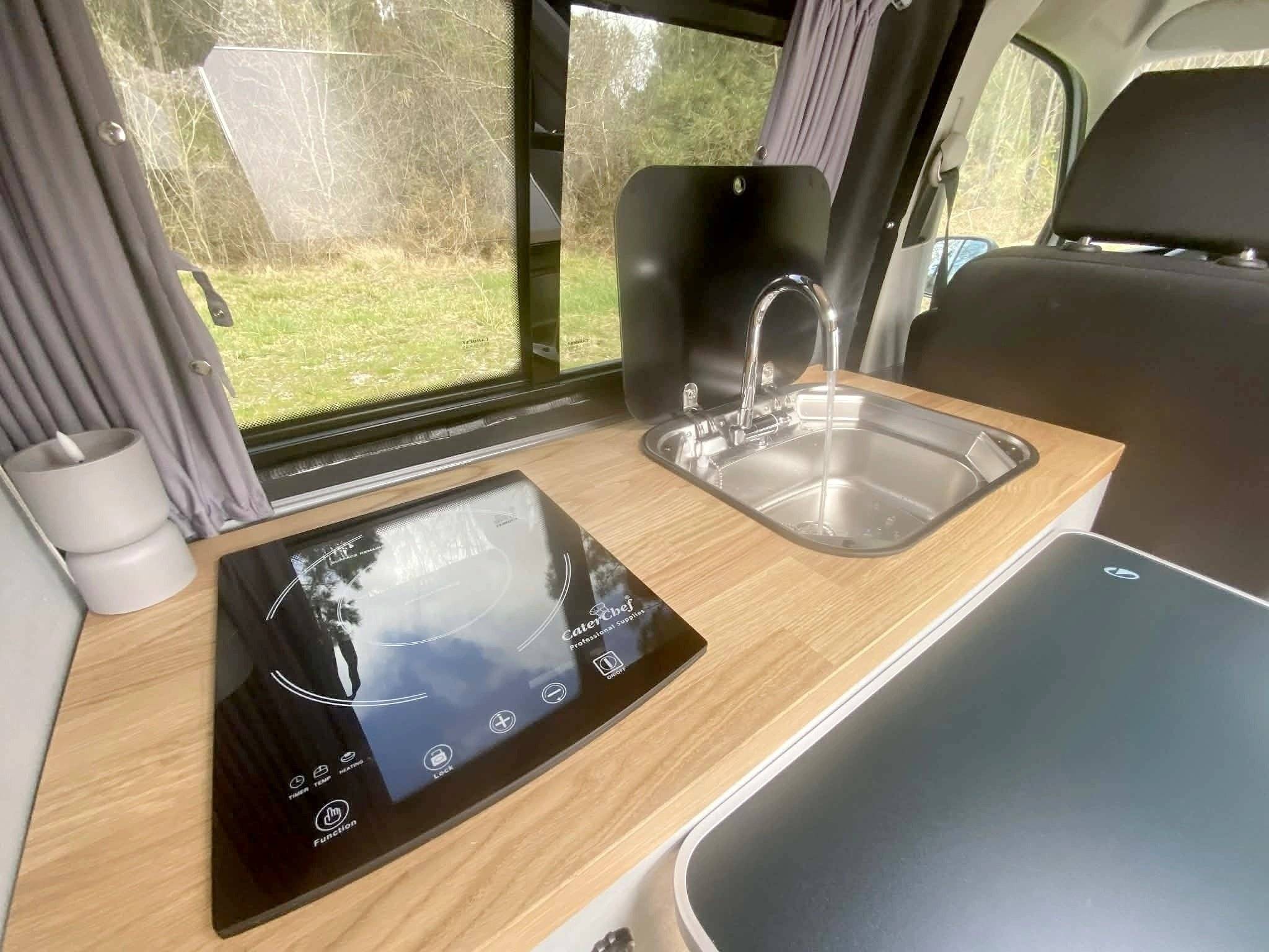 Bee Nomad Transporter T6.1  2,0 l 110ch