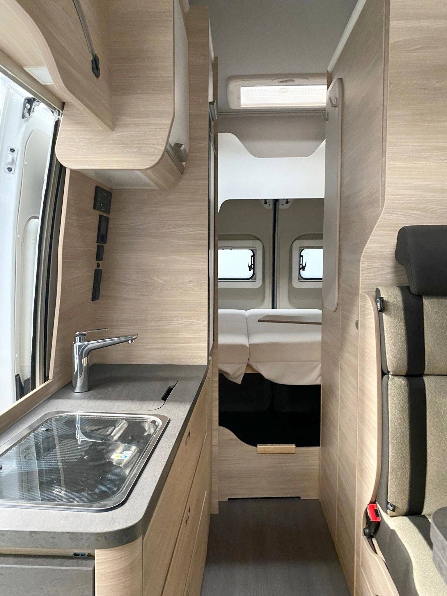 Plazas en cama Fiat 2.3 140CV - Yescapa