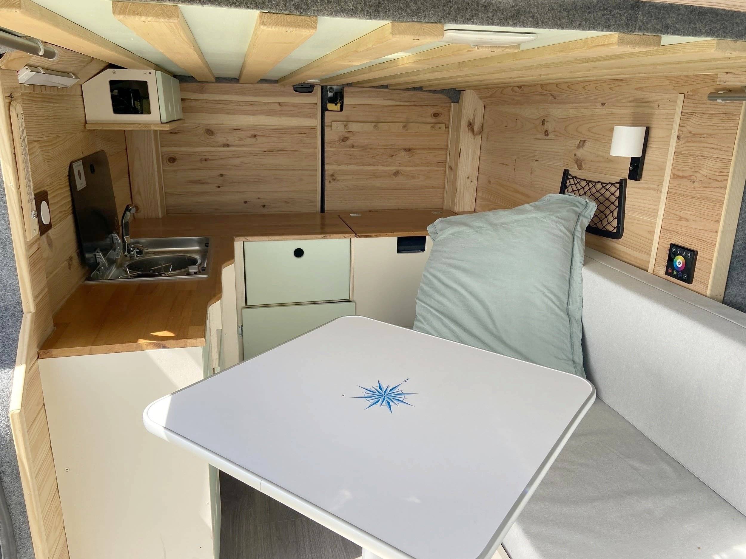 Menjador Renault Trafic 1,6 l 120 ch - Yescapa