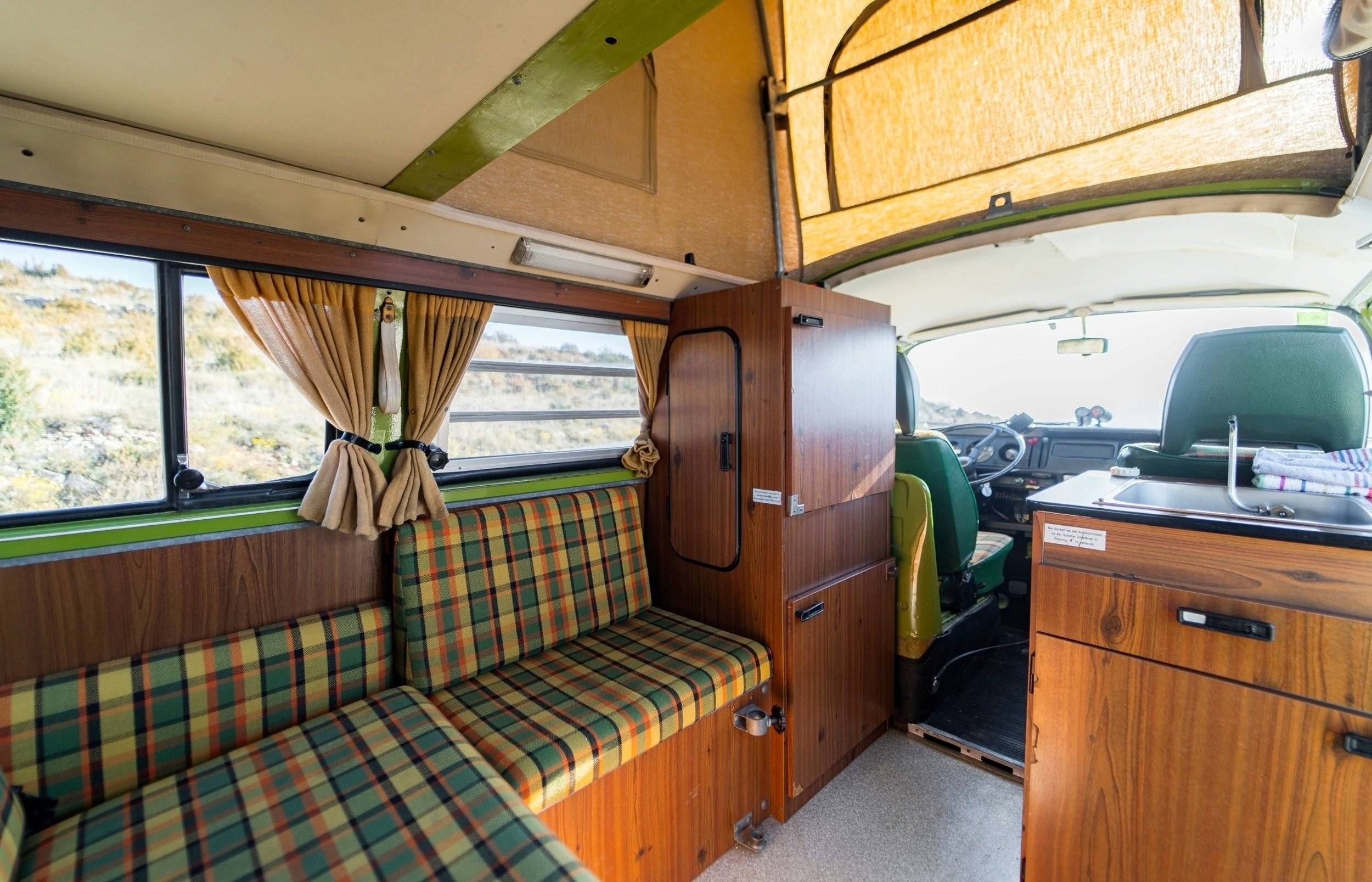 Volkswagen Kombi T2 Helsinki Westfalia Original