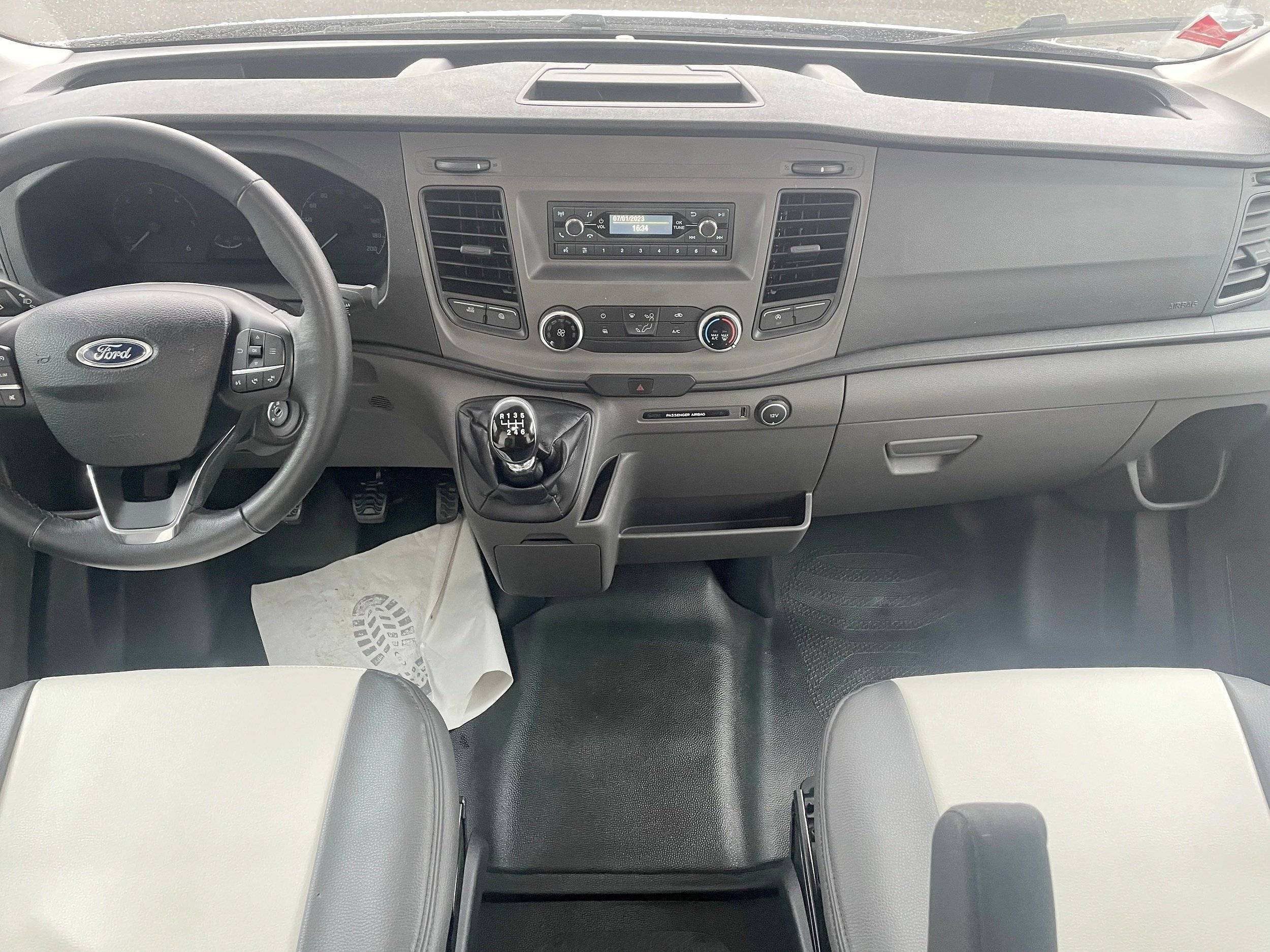 Cavarans International. HORON 77 M