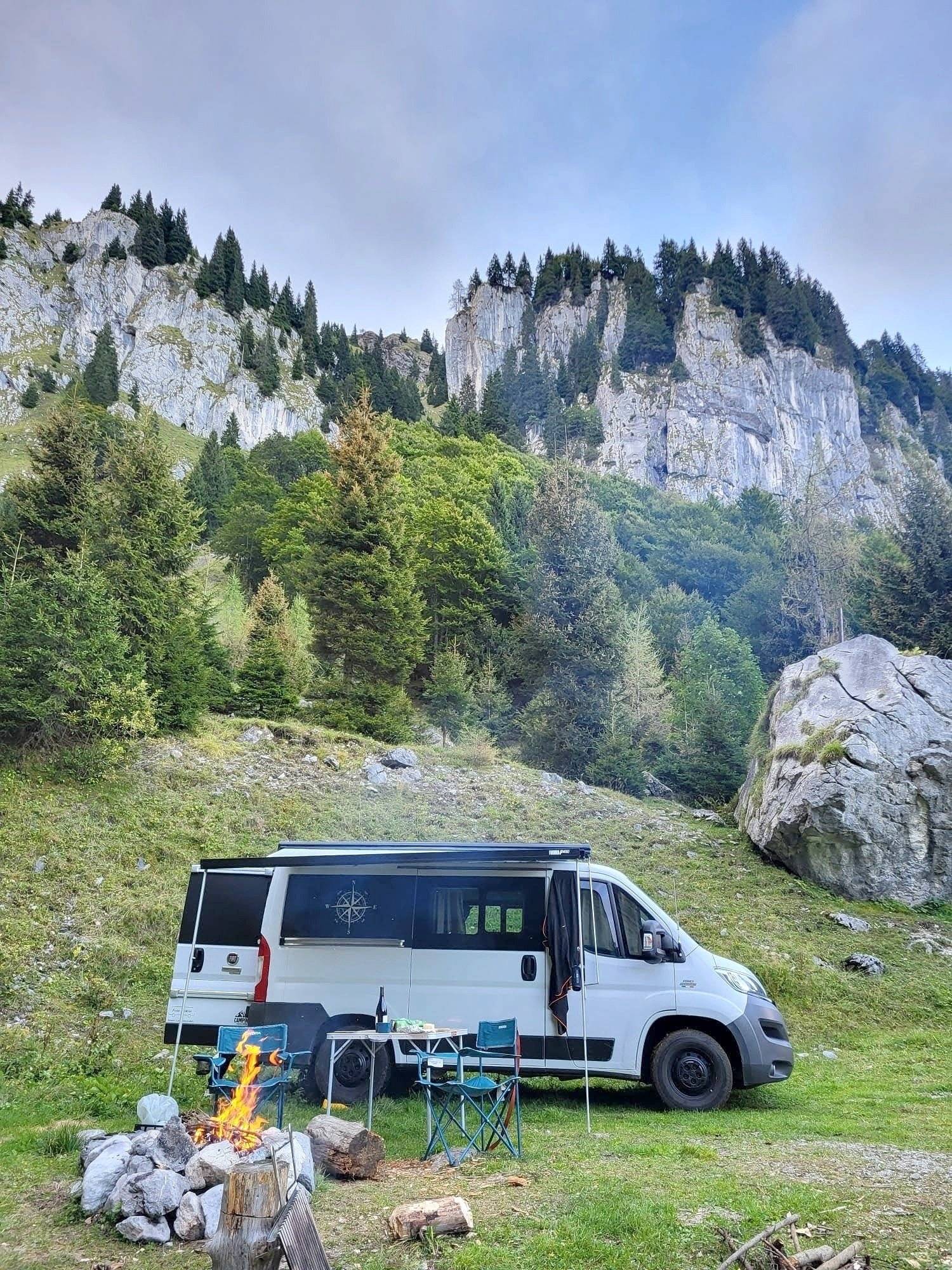 Front view from 3/4 Fiat Ducato 2,3 130 ch - Yescapa