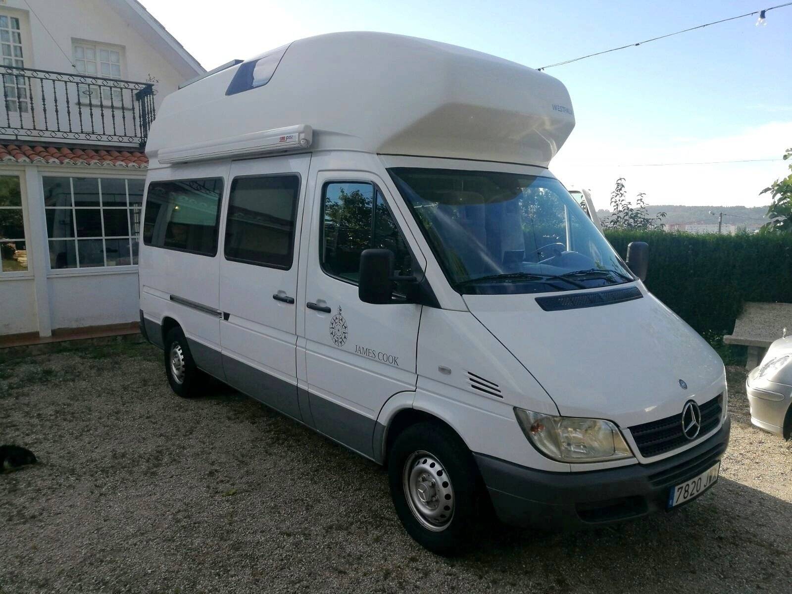 Mercedes Sprinter James Cook