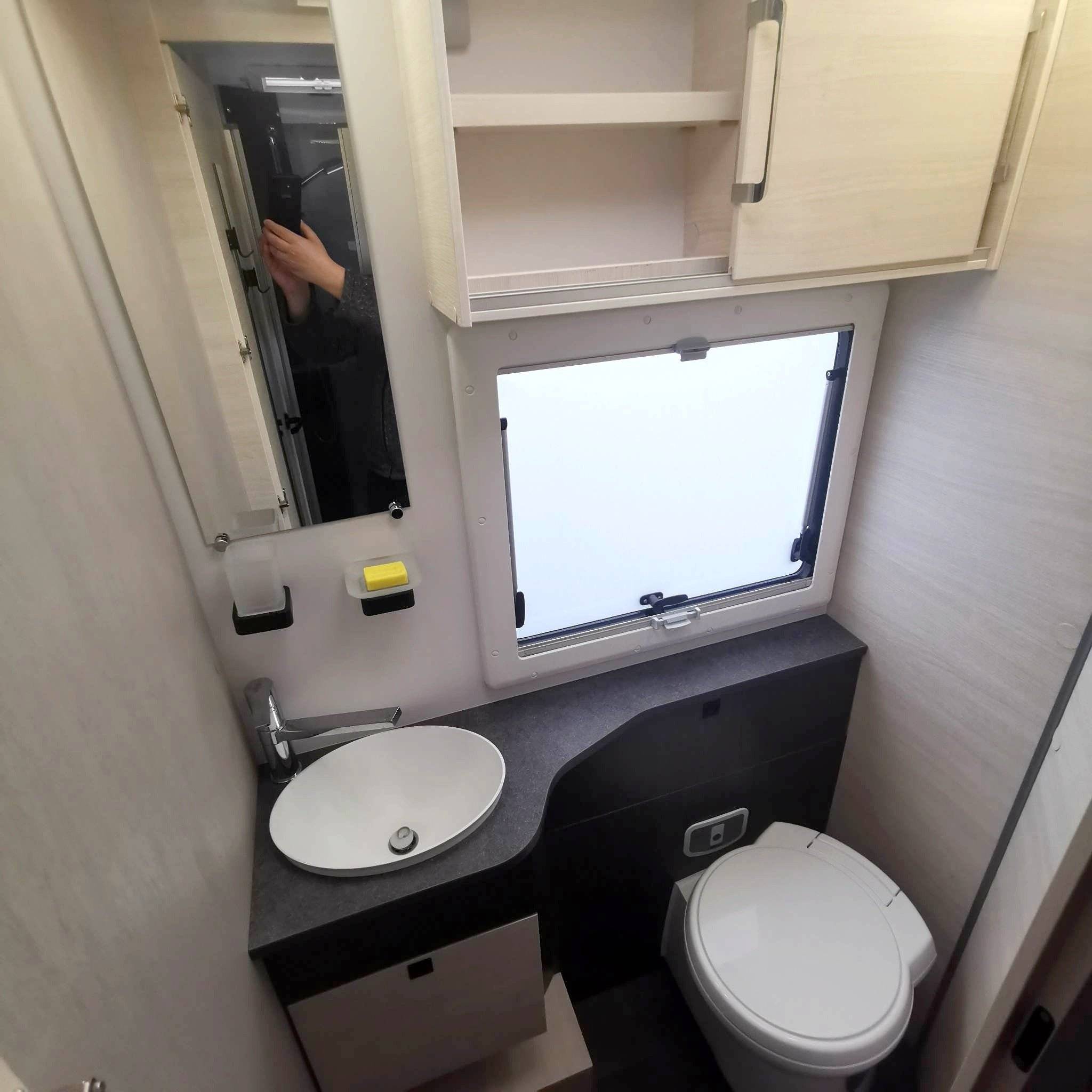 Challenger ford transit 170 automatique