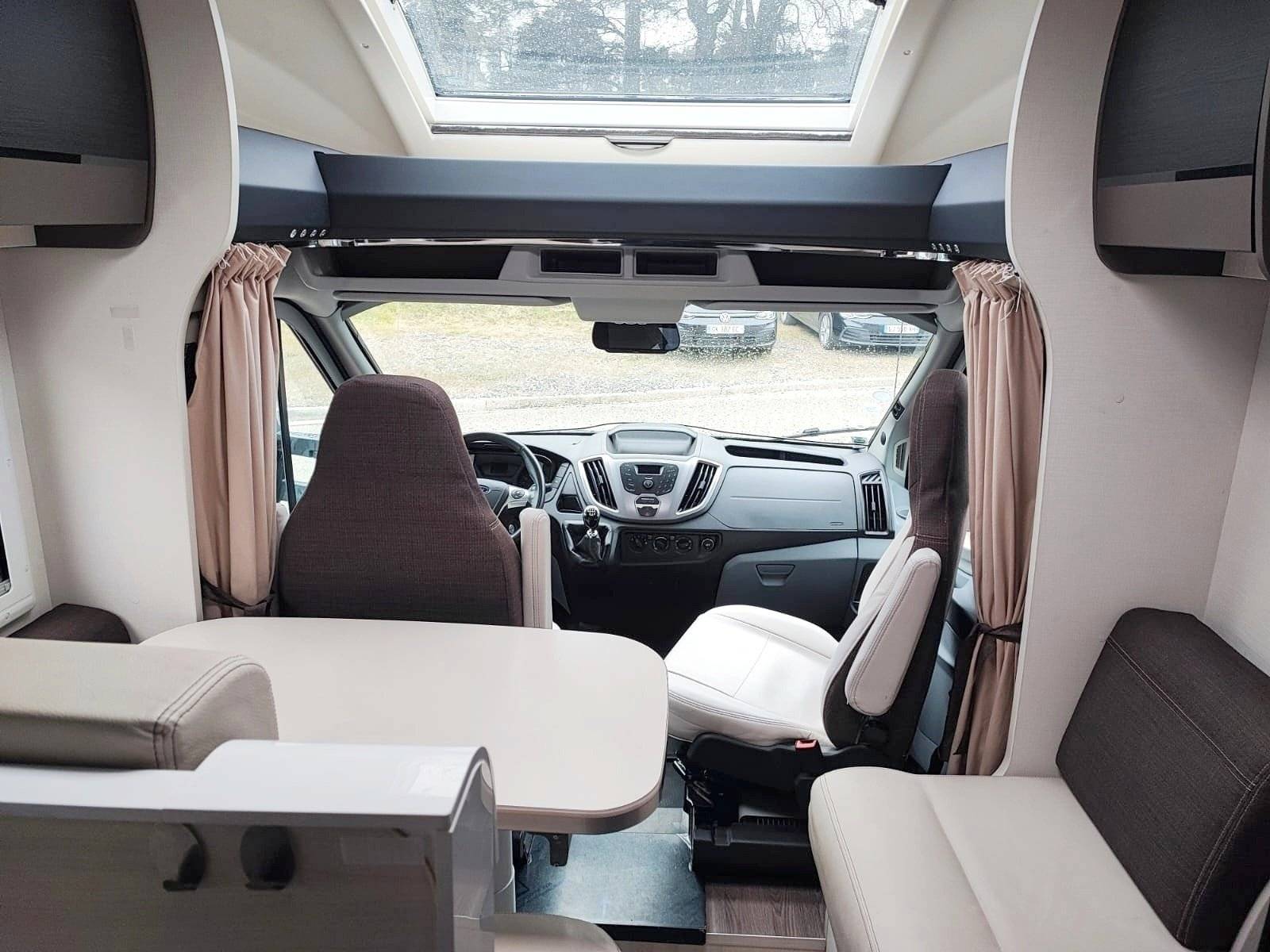 Comedor Ford Transit 2,0 l 170 ch - Yescapa