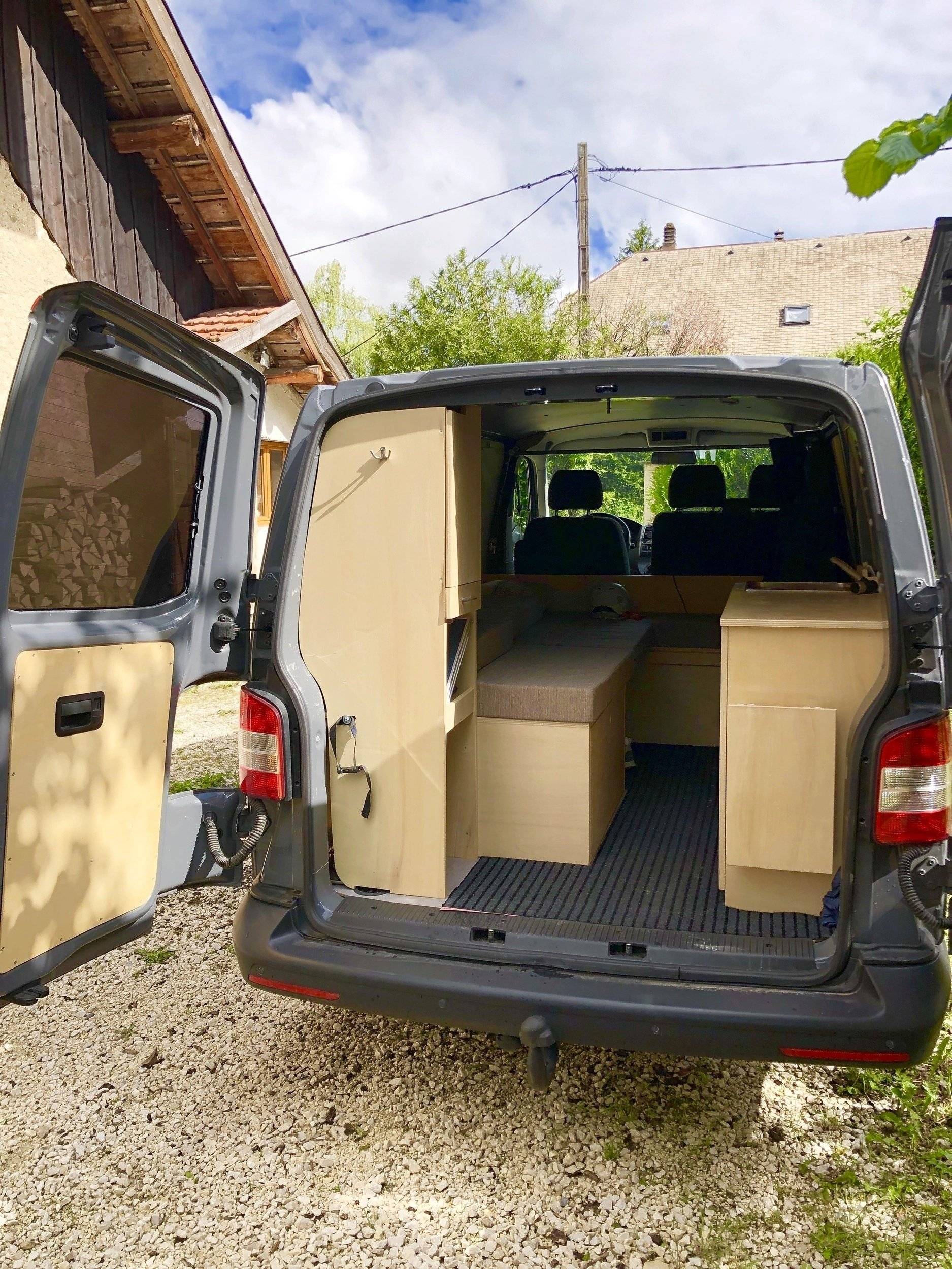 Volkswagen T5 2,5 l 102 ch