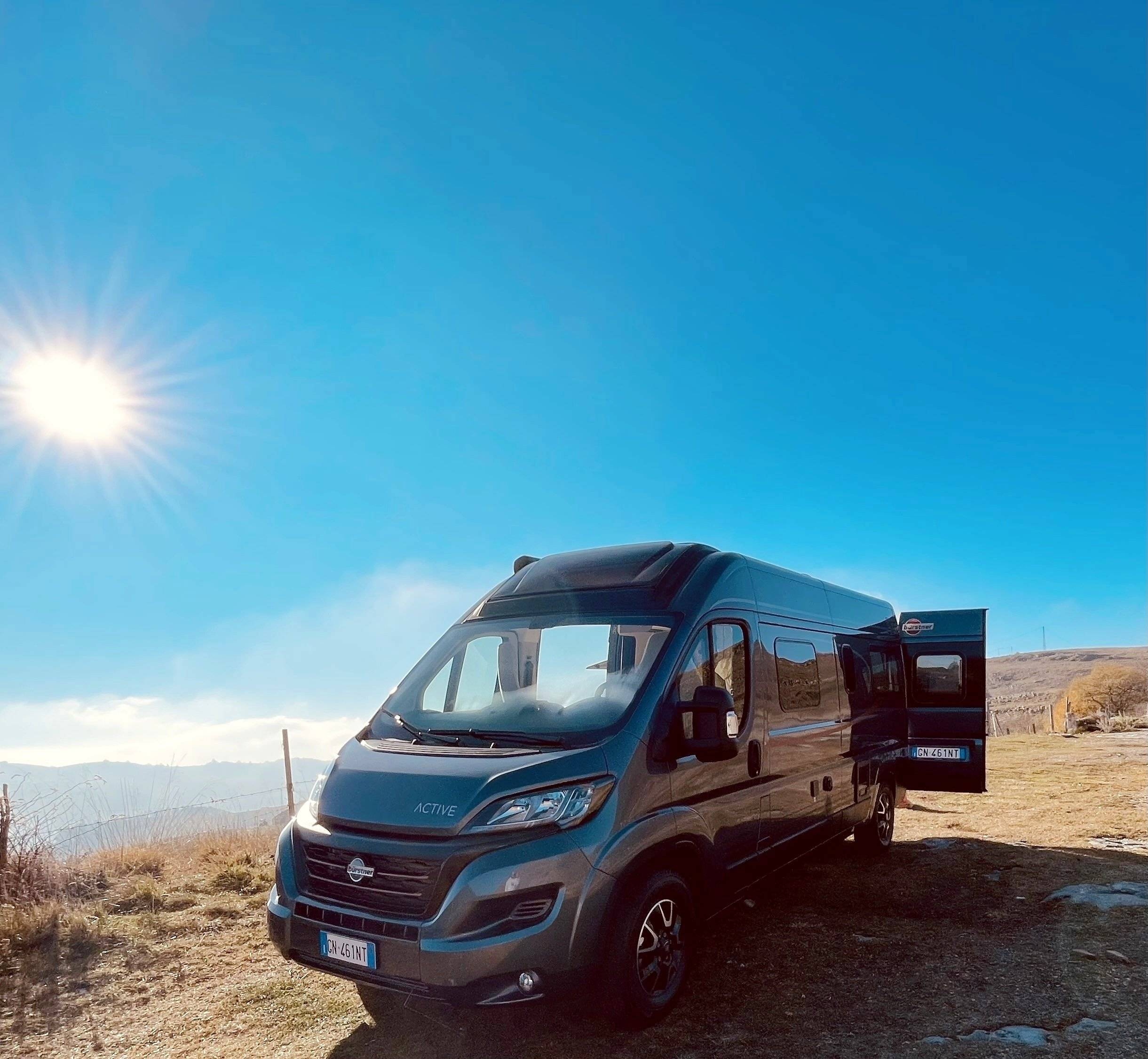 Voorkant 3/4 Fiat ELISEO - Yescapa