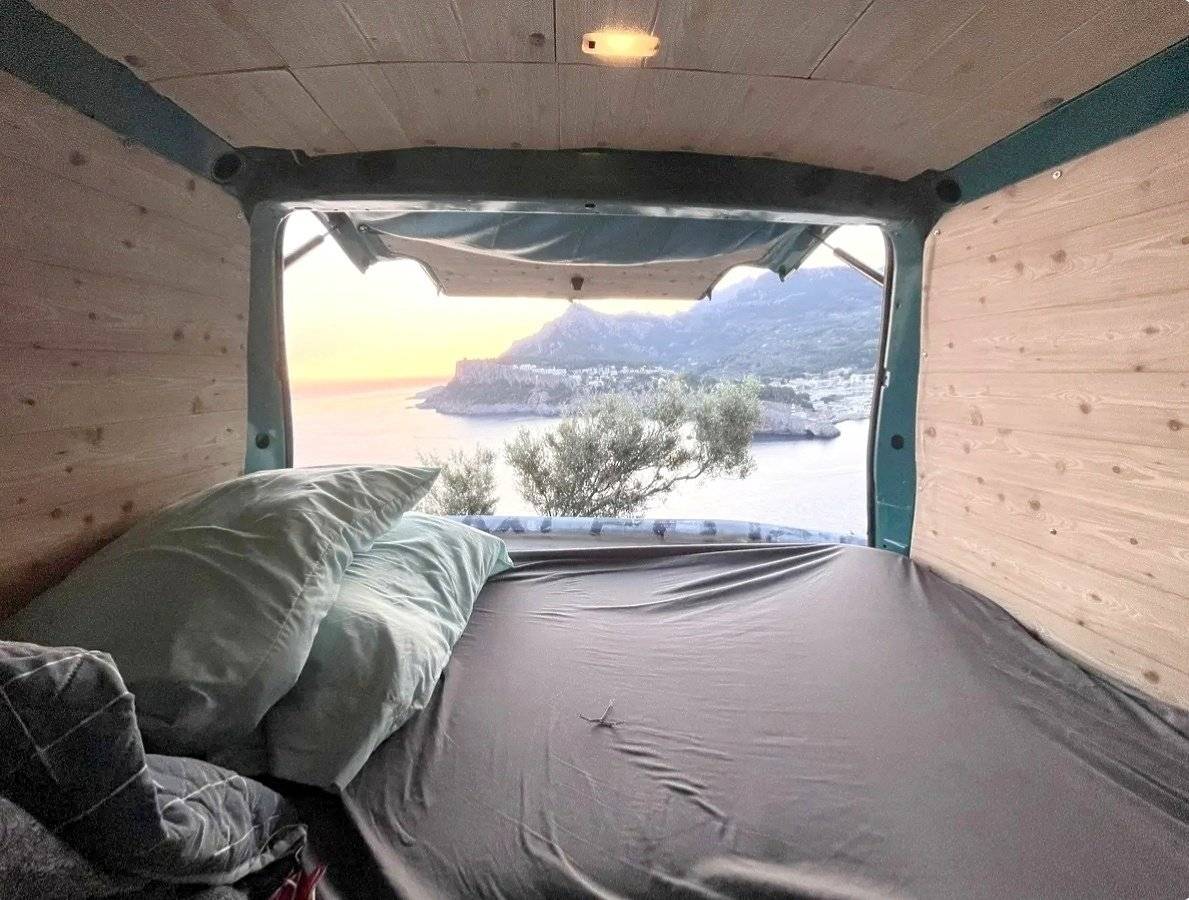 Volkswagen Transporter T4 2.4D