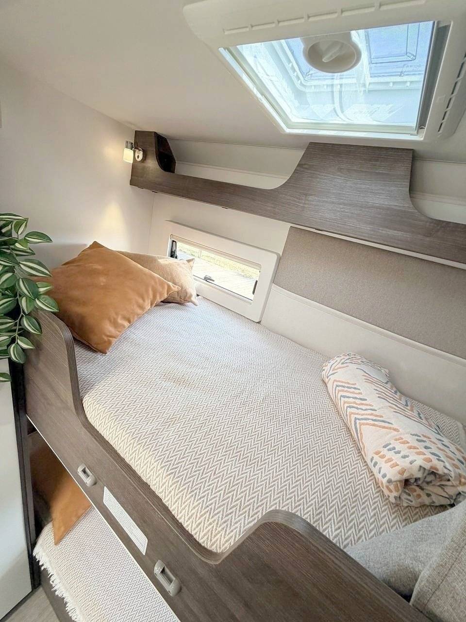 Benimar Sport s 324 UP