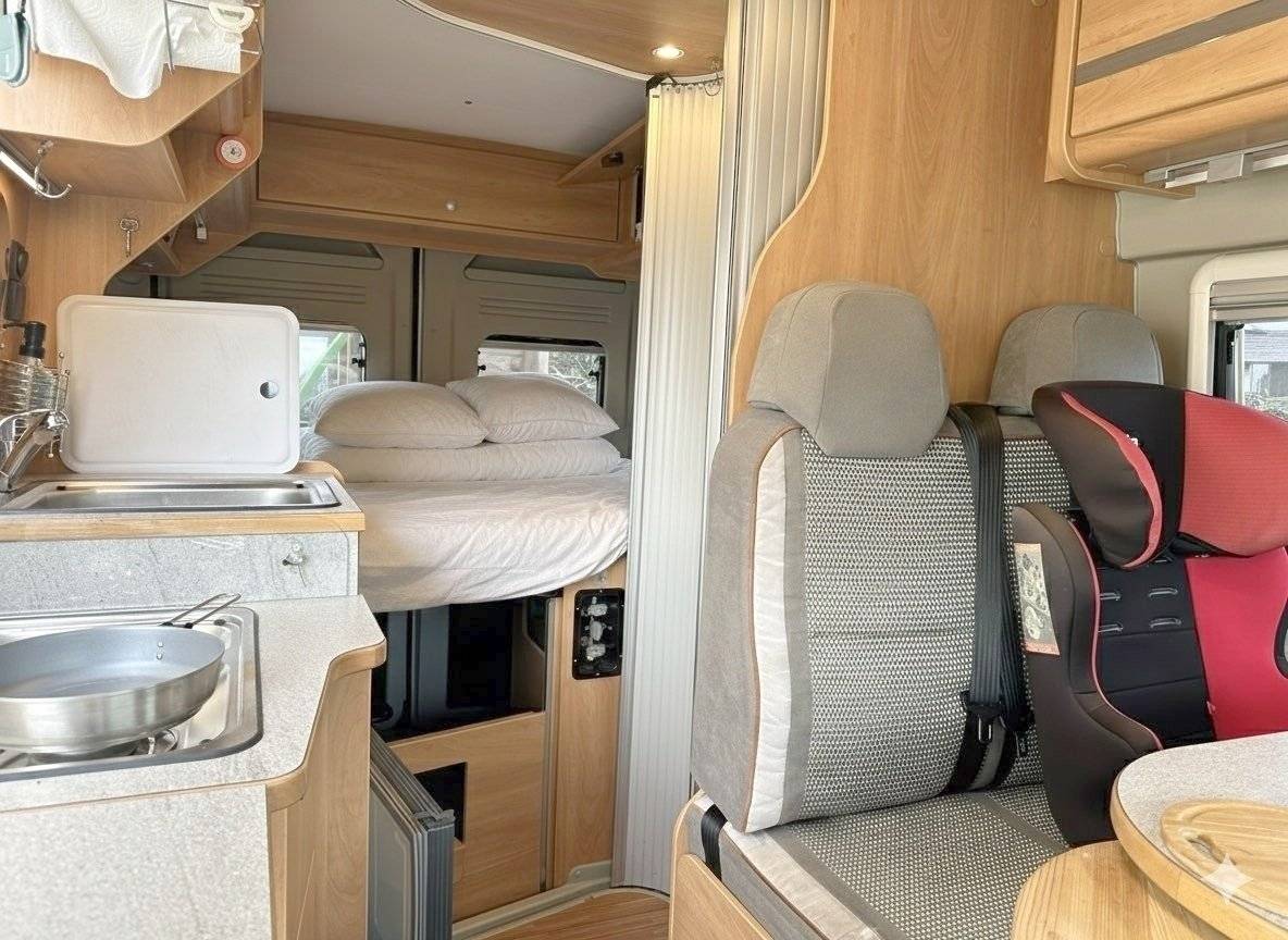 Berth Citroën Citroën jumper - Yescapa