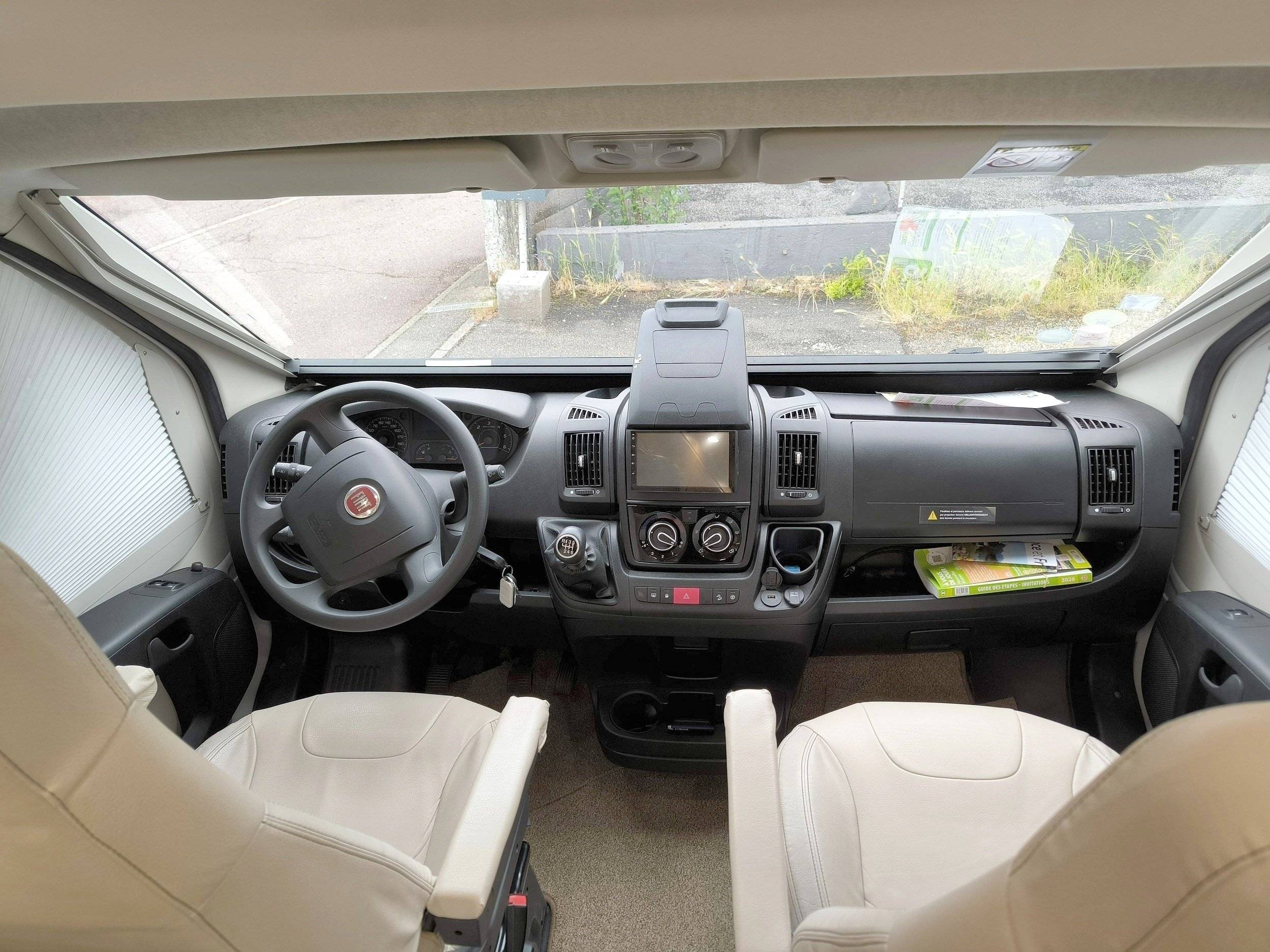 Bavaria T706 S