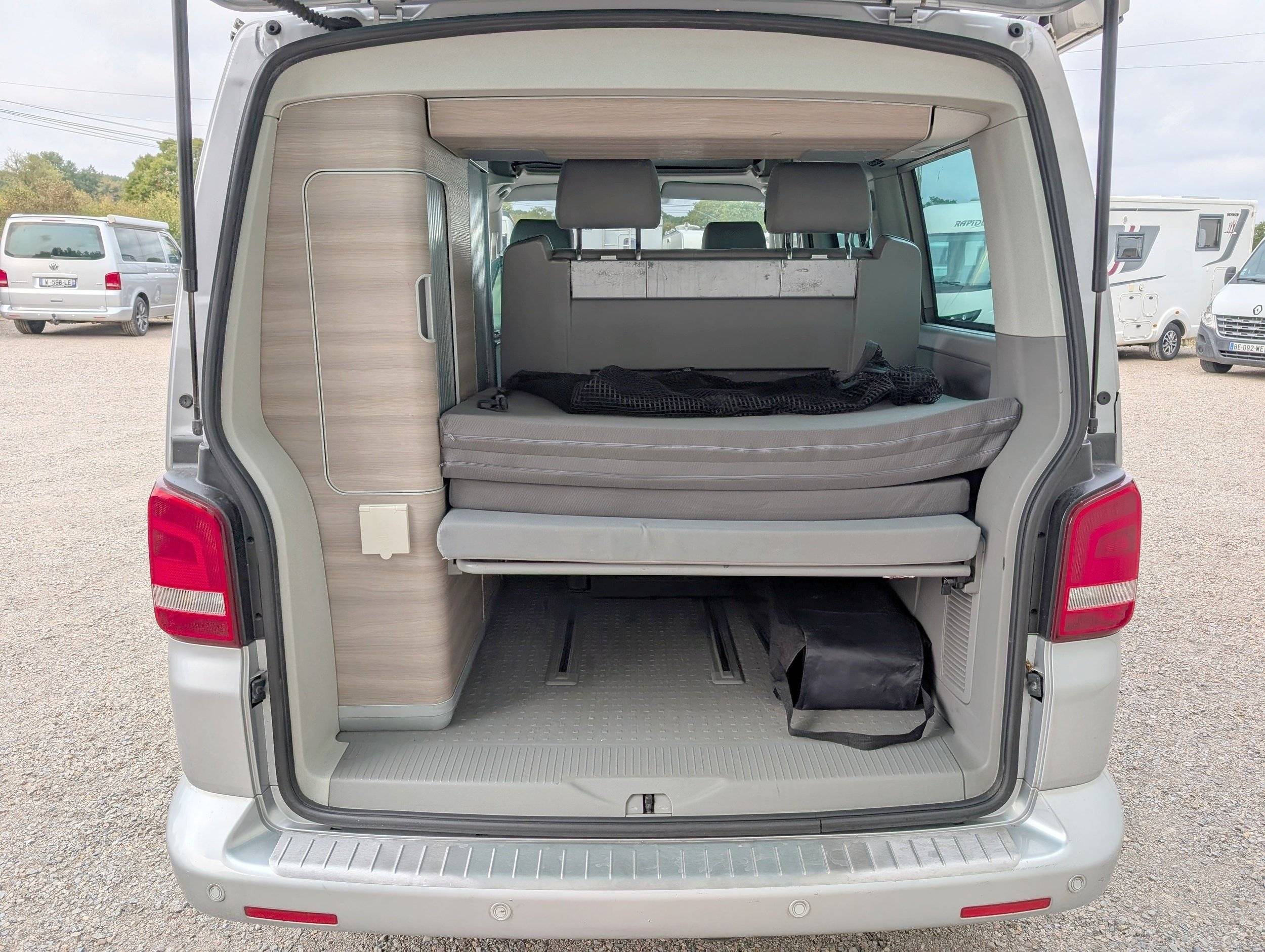 llits Volkswagen VOLKSWAGEN CALIFORNIA - Yescapa