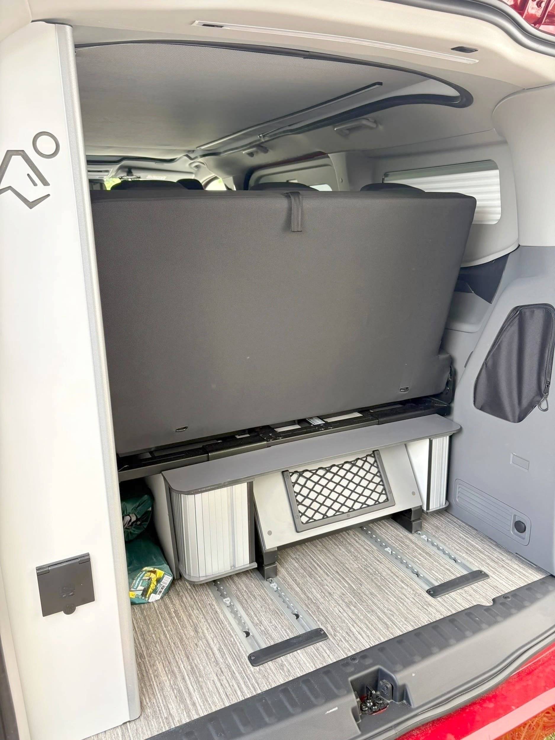 Stylevan TOURNEO PANAMA PEAK 10+
