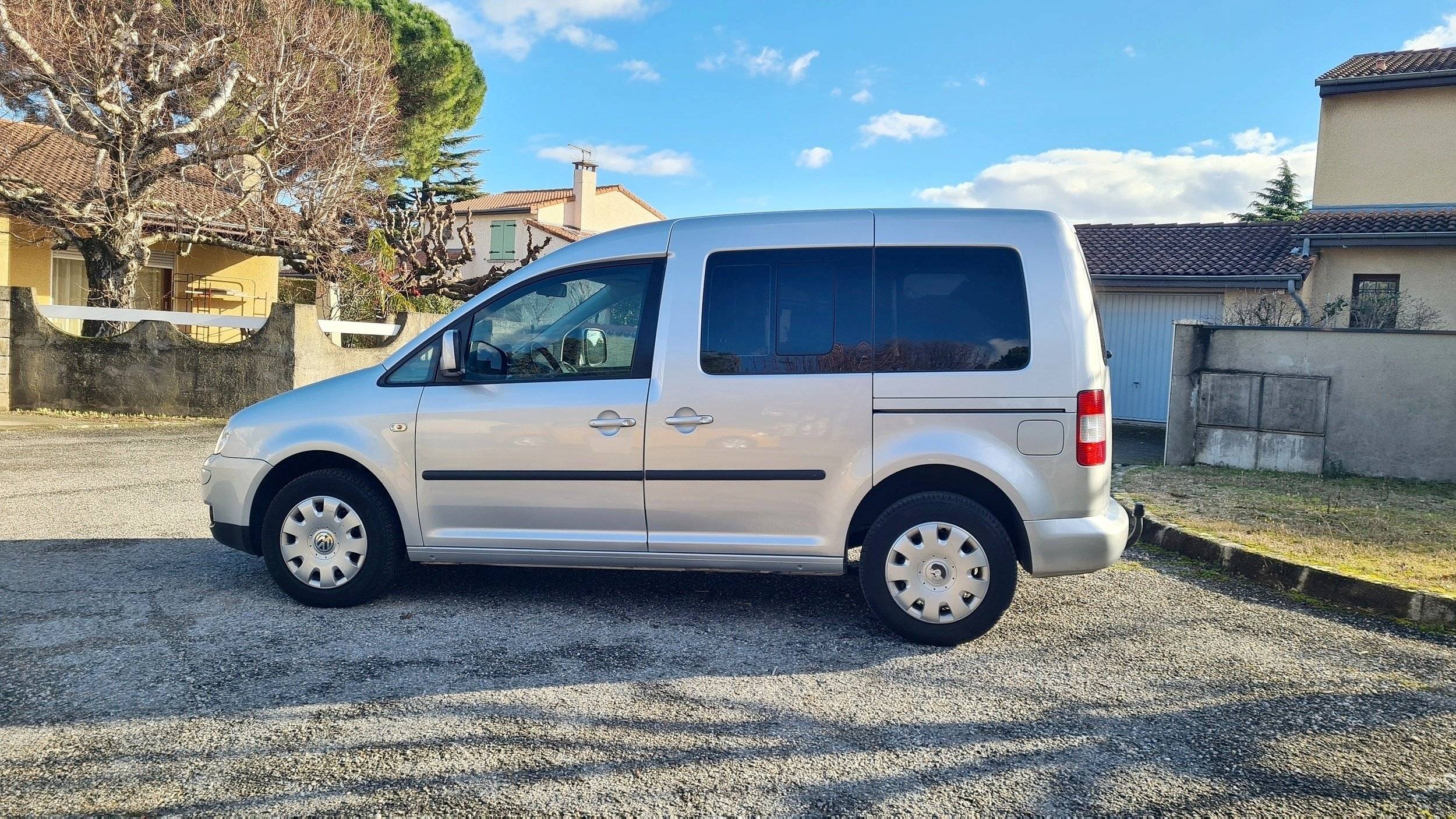 Schlafplätze Volkswagen Caddy 1.9 105 cv - Yescapa