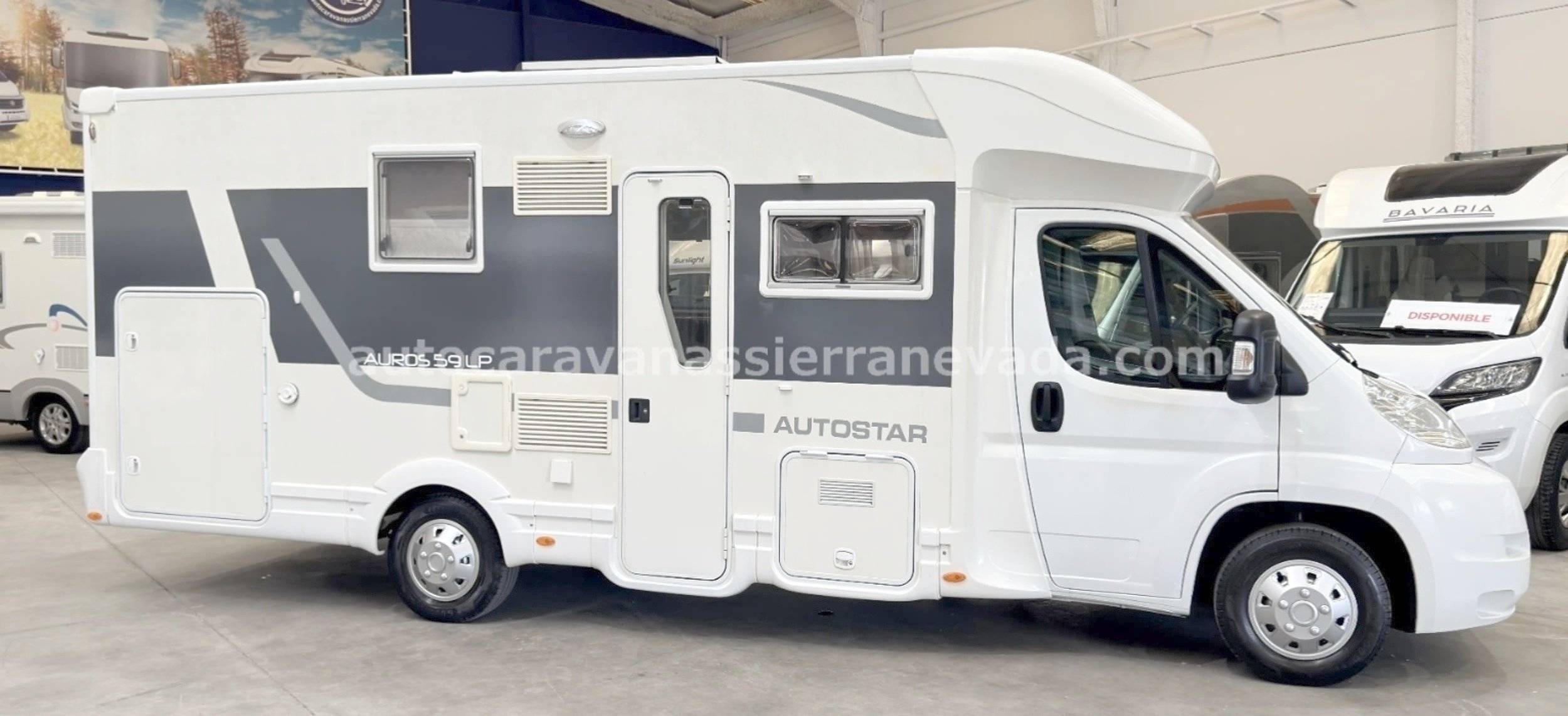 Vista del vehículo ángulo delantero Fiat Ducato 2,3 l 130 ch. - Yescapa
