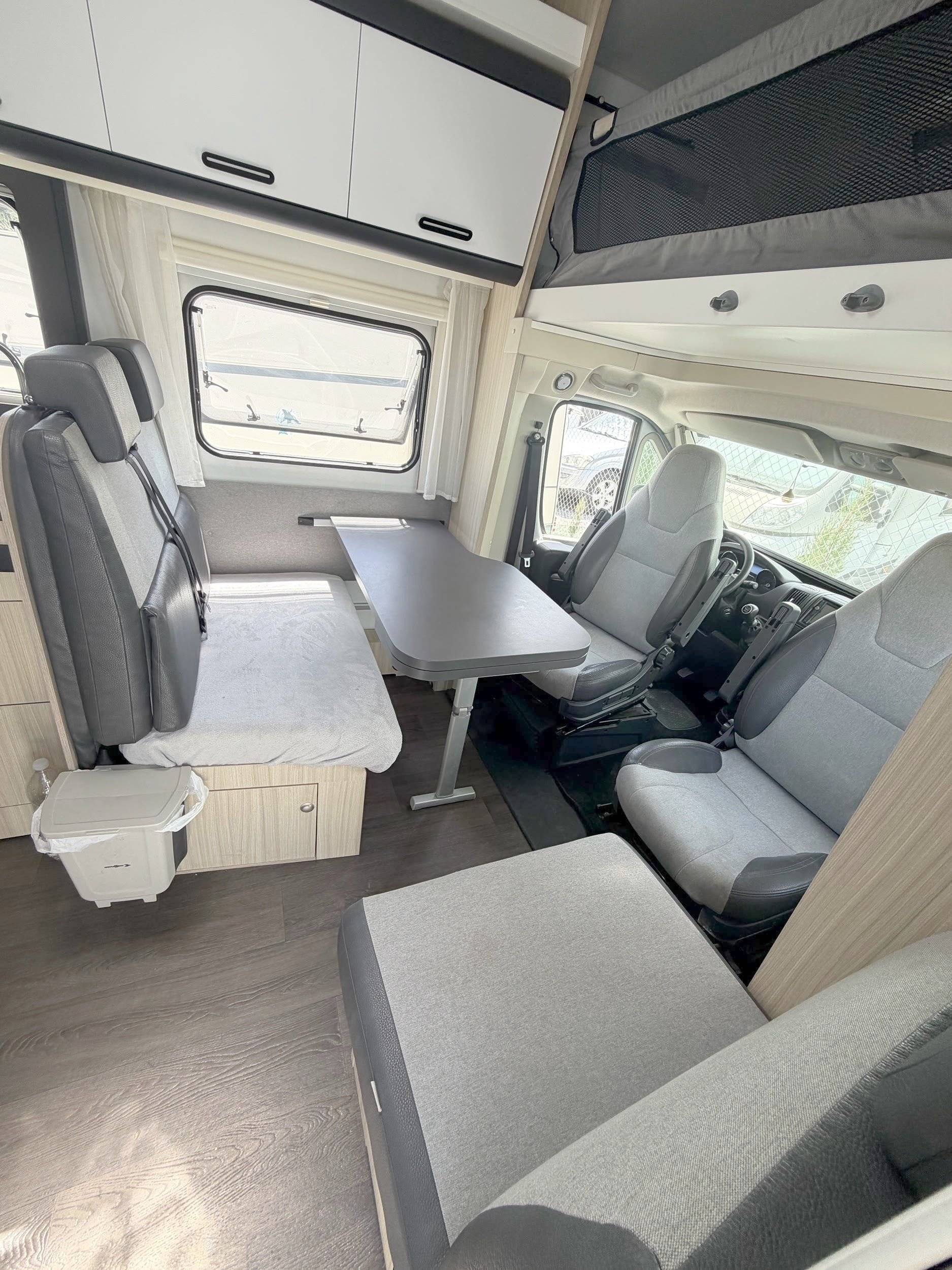 Coin repas Citroën Jumper 2,0l 163 ch - Yescapa