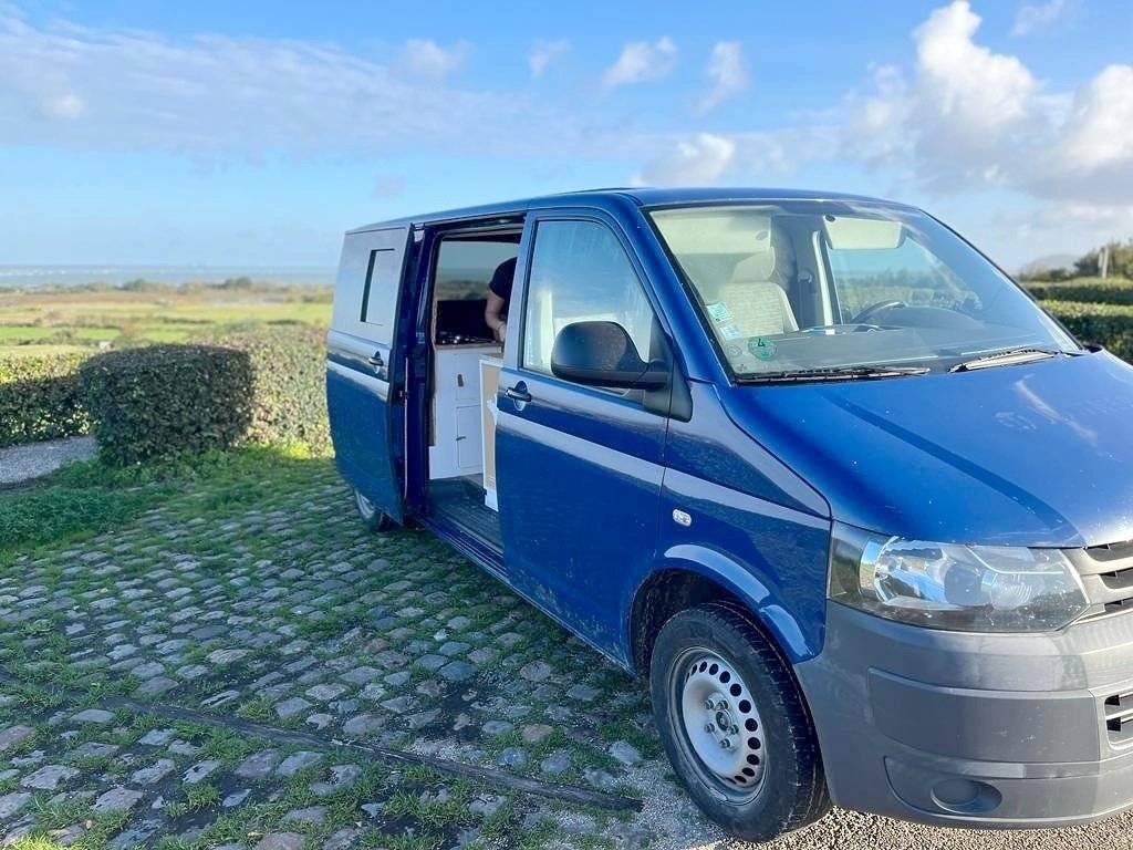 Volkswagen Transporter T5 L2H1 2 l 102 ch