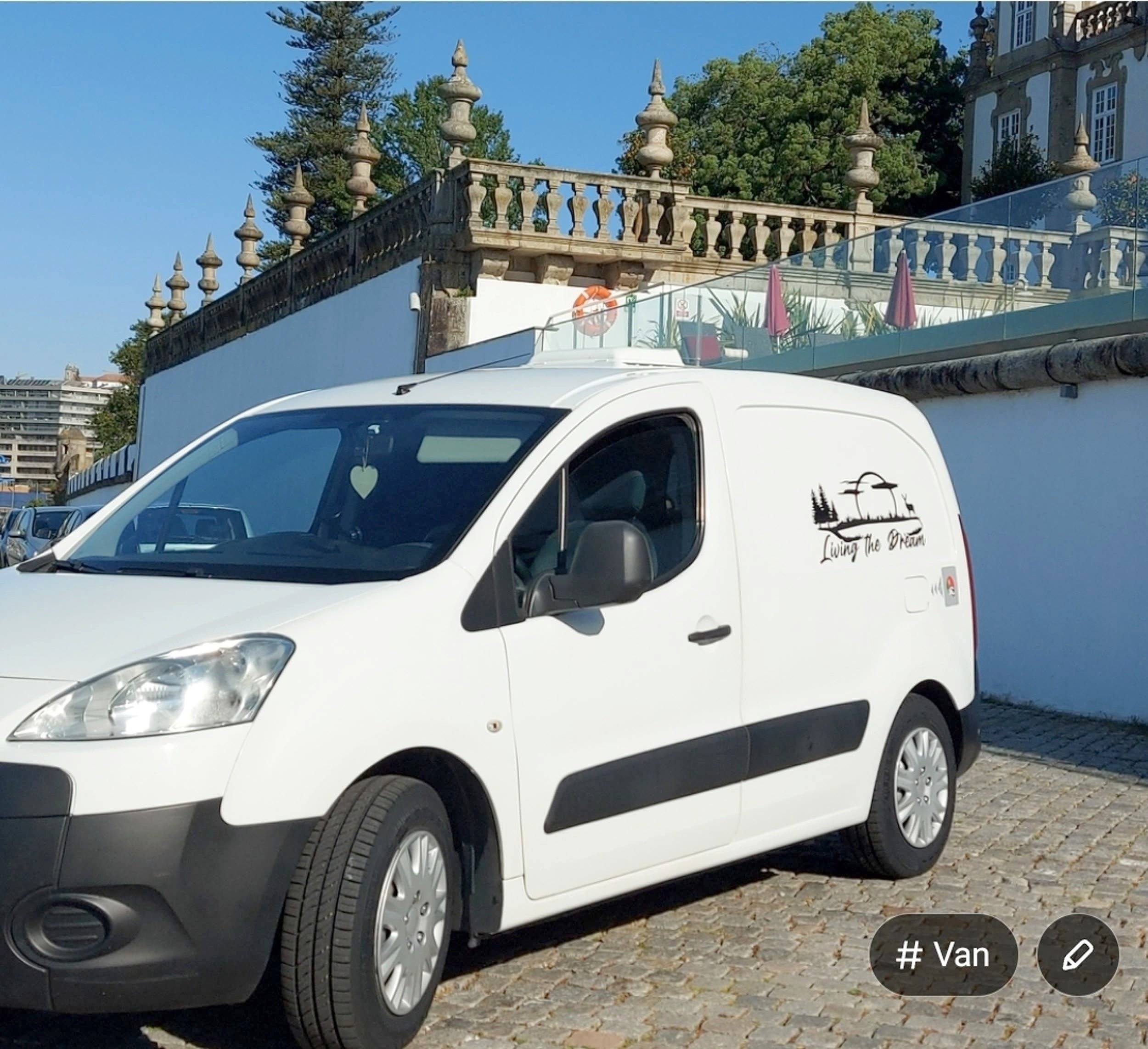 Camp'In Box Campervan