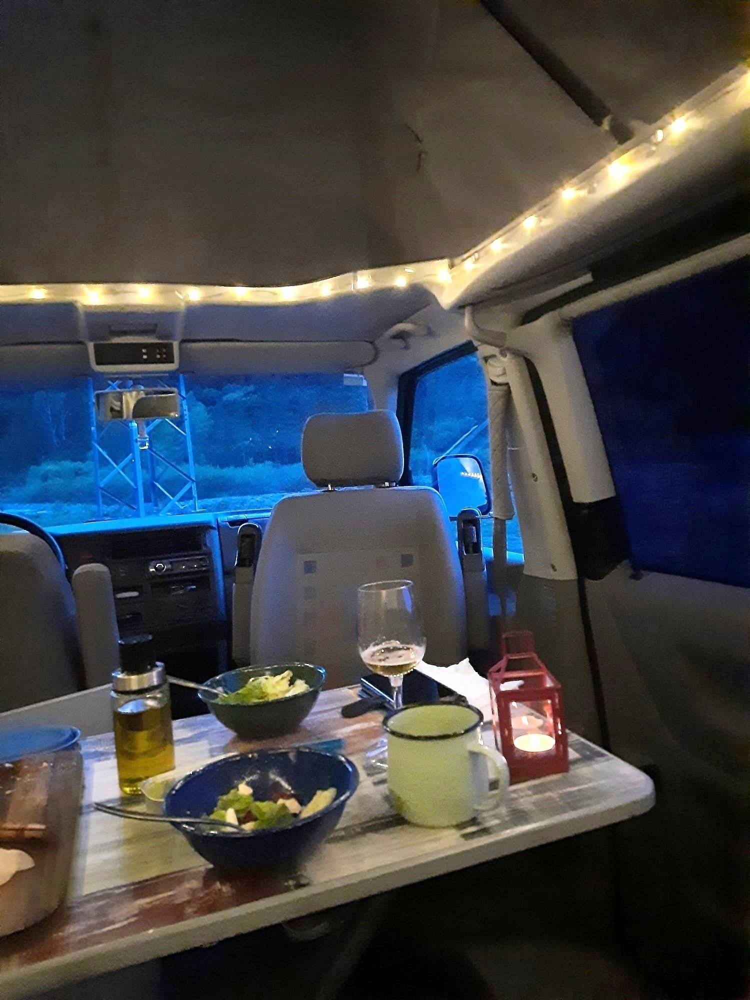 Menjador Volkswagen T4 syncro 2,5 tdi - Yescapa