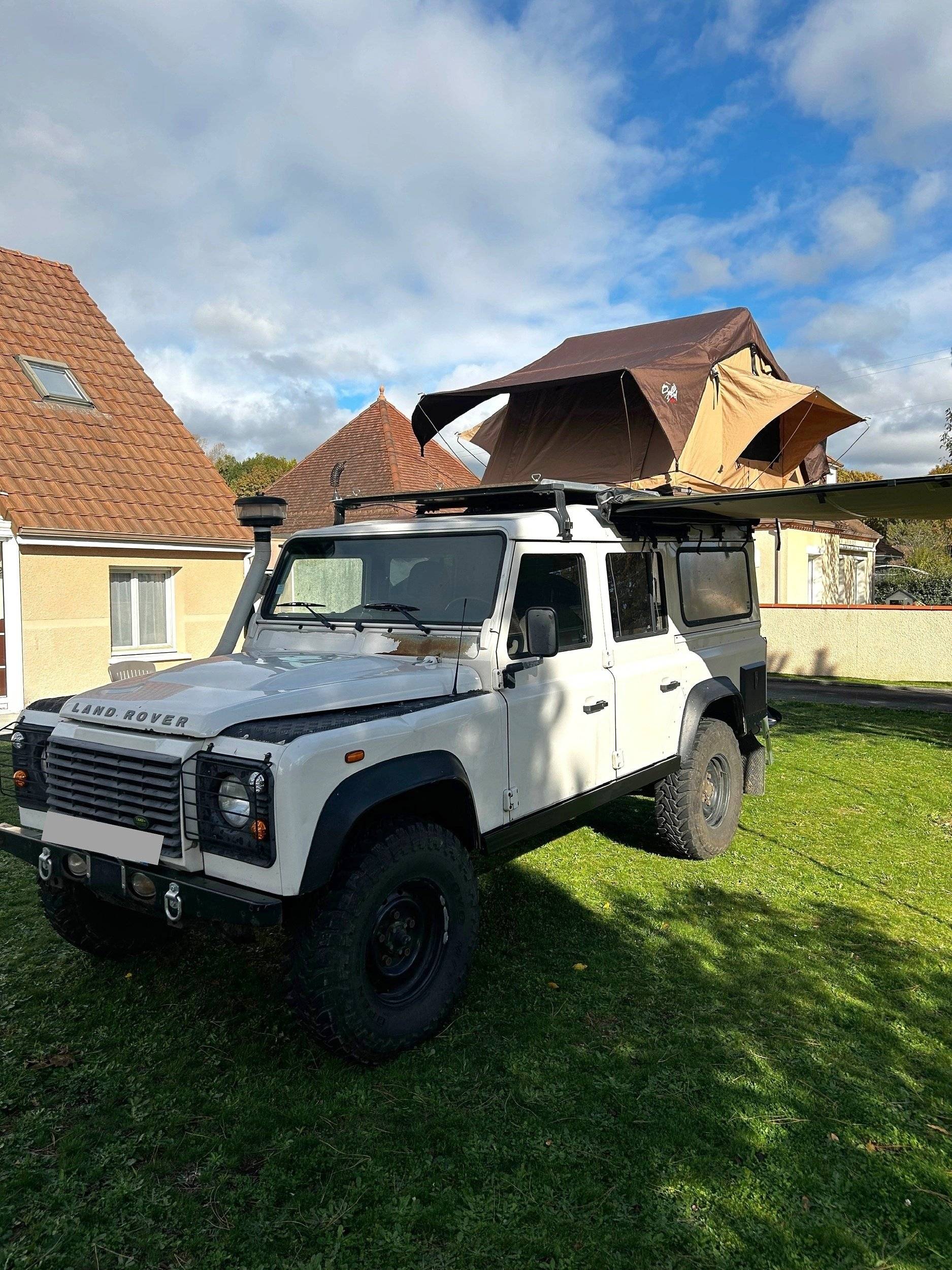 Land Rover Defender 110