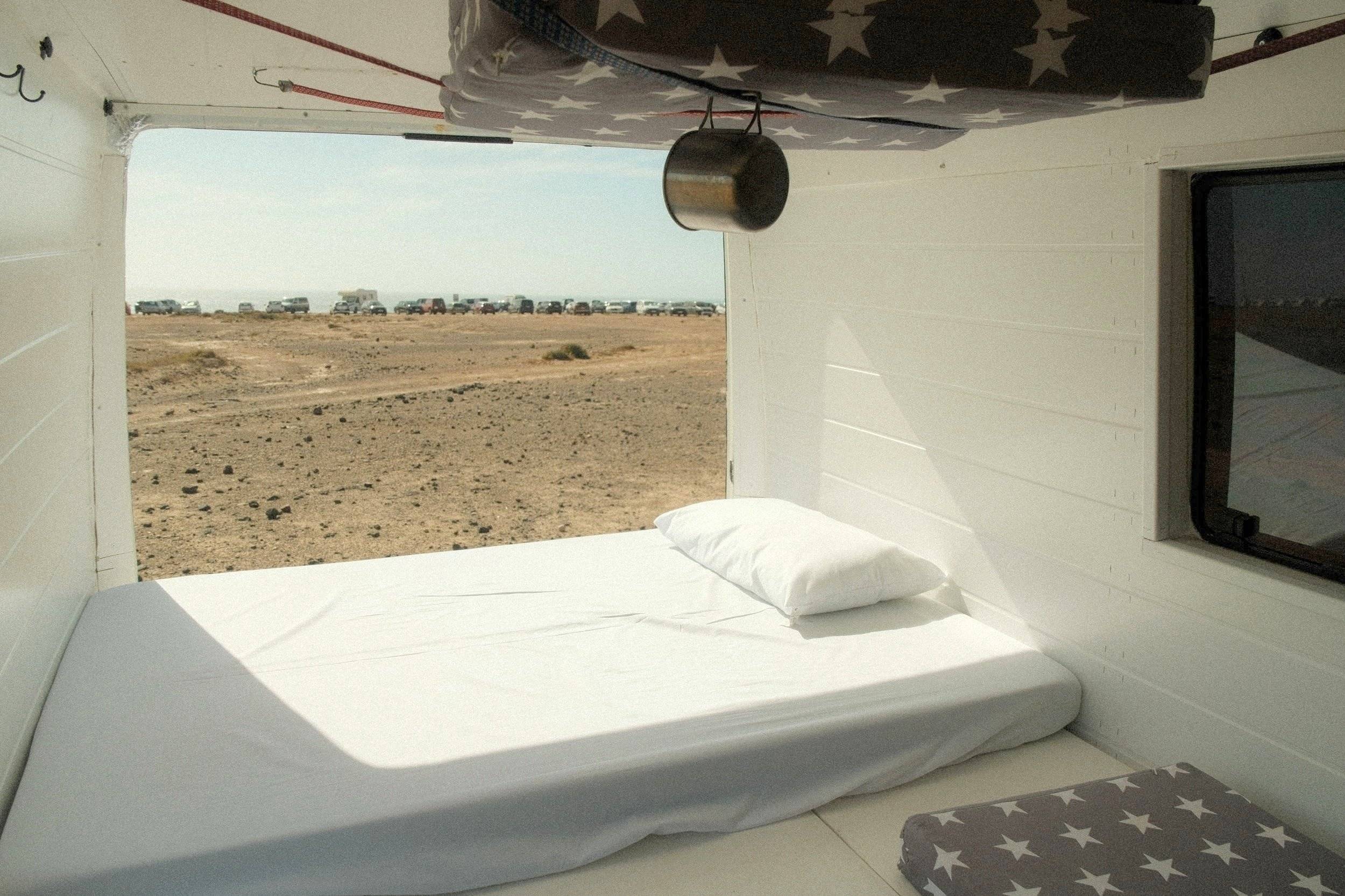 Plazas en cama Mercedes Sprinter 211 CDI - Yescapa