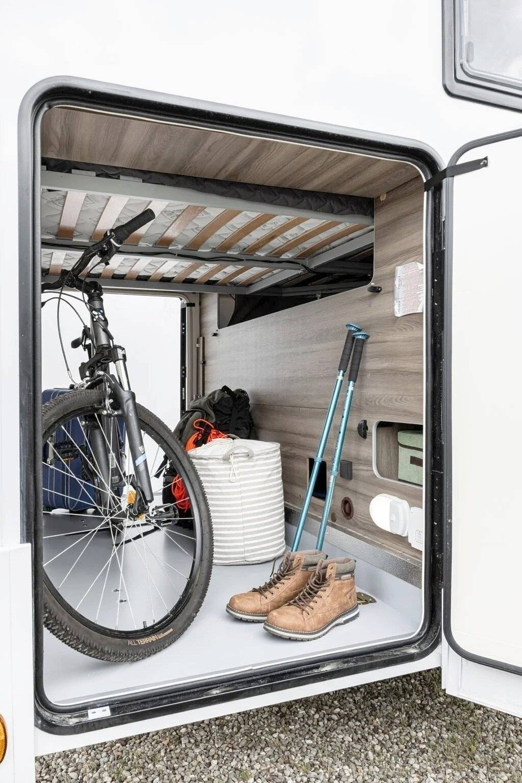 Roller Team Kronos 266 TL - Bavarian Camper 1