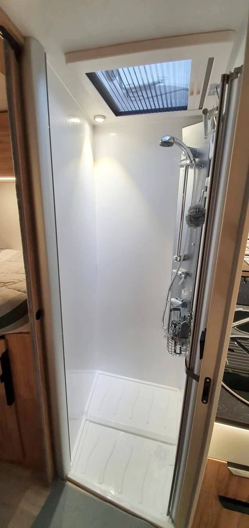 Bavaria I740 Gj Style