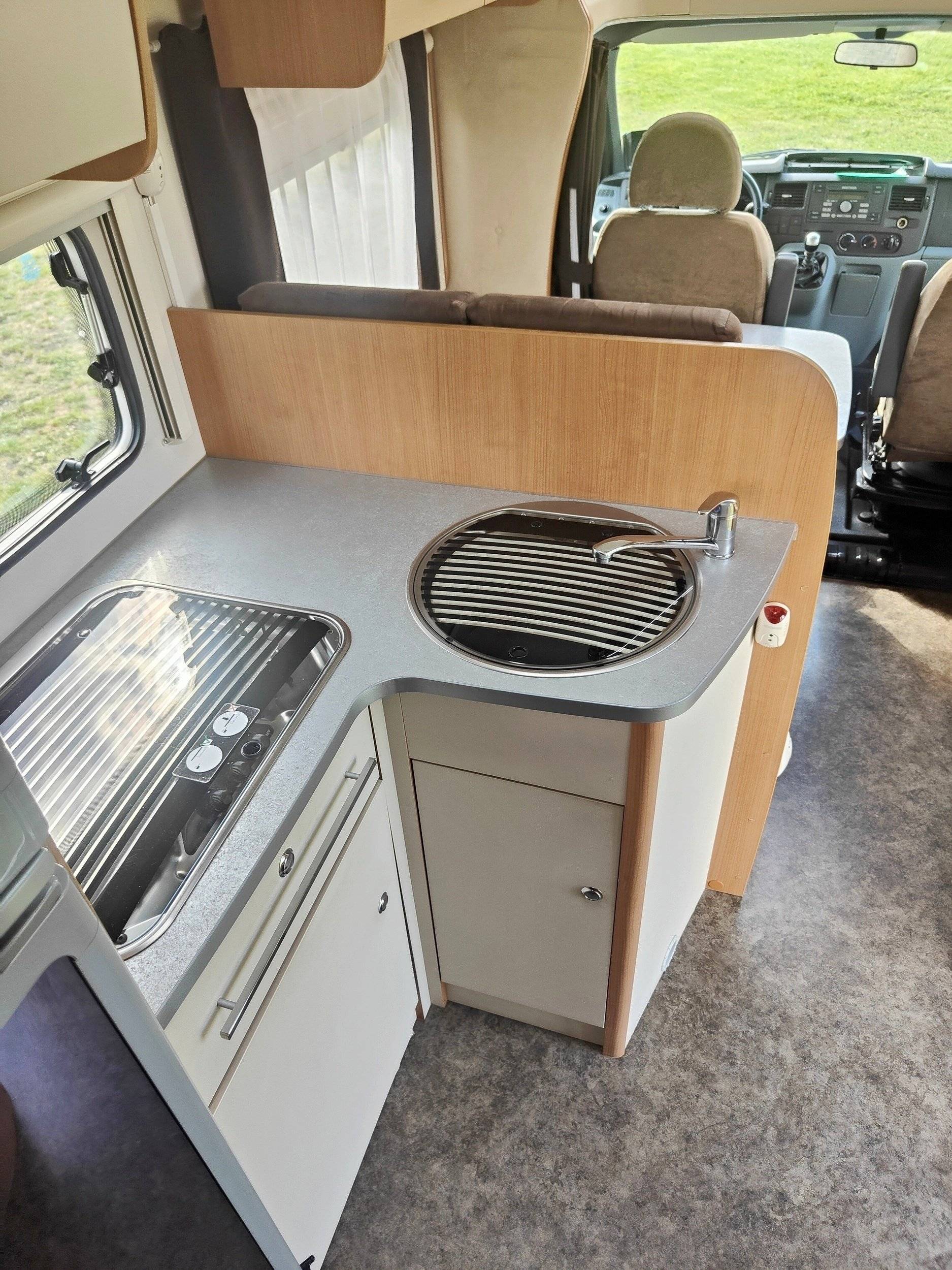 Menjador Ford transit - Yescapa