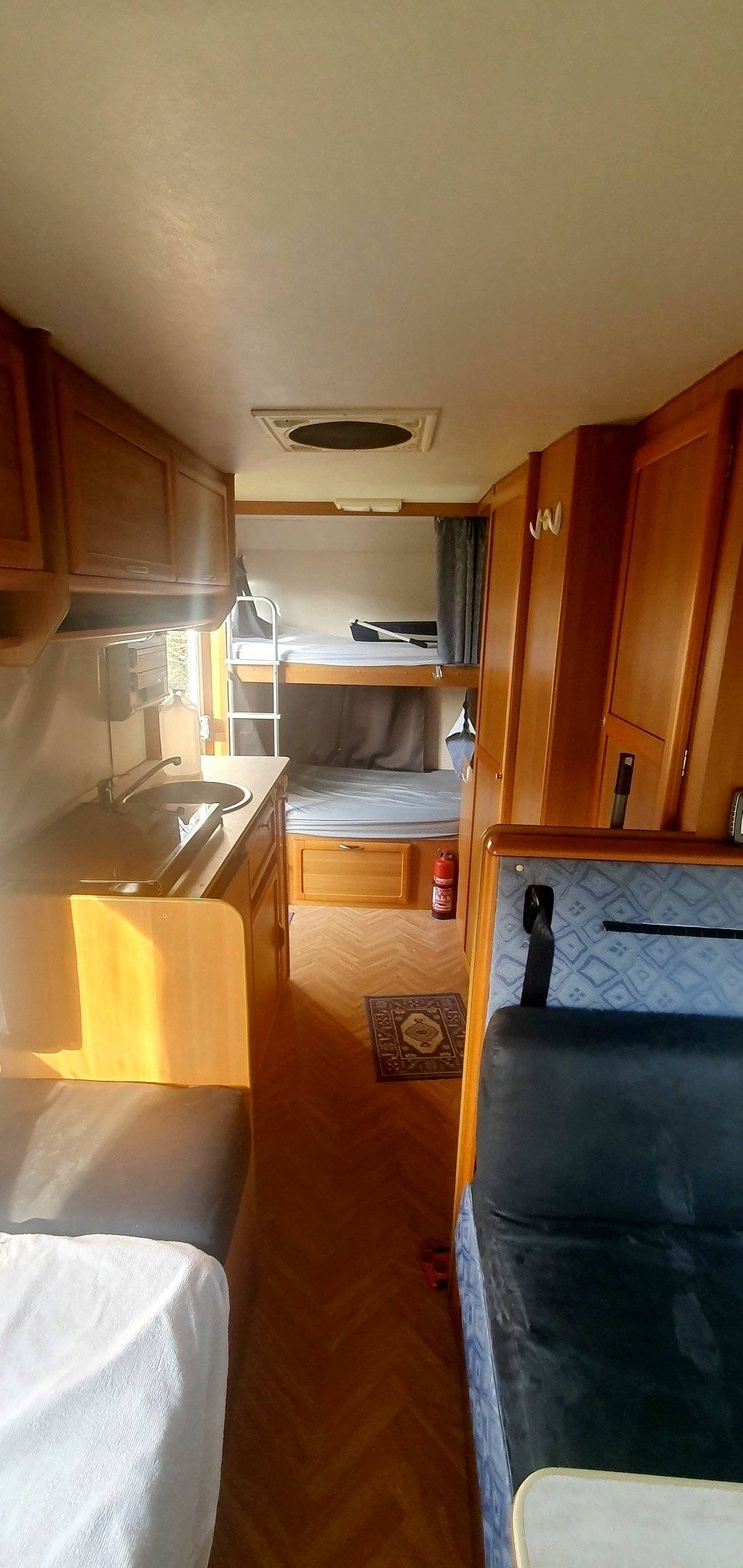 Dinette  - Yescapa