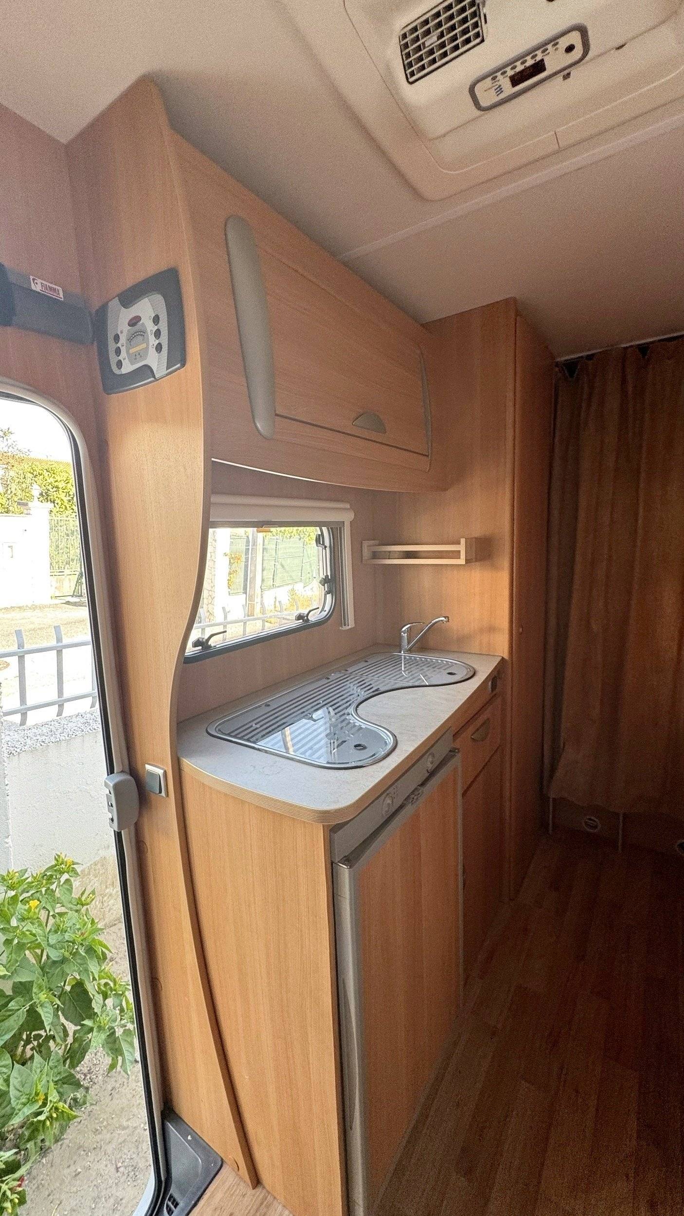 Challenger Transit 2,2 l 140 ch