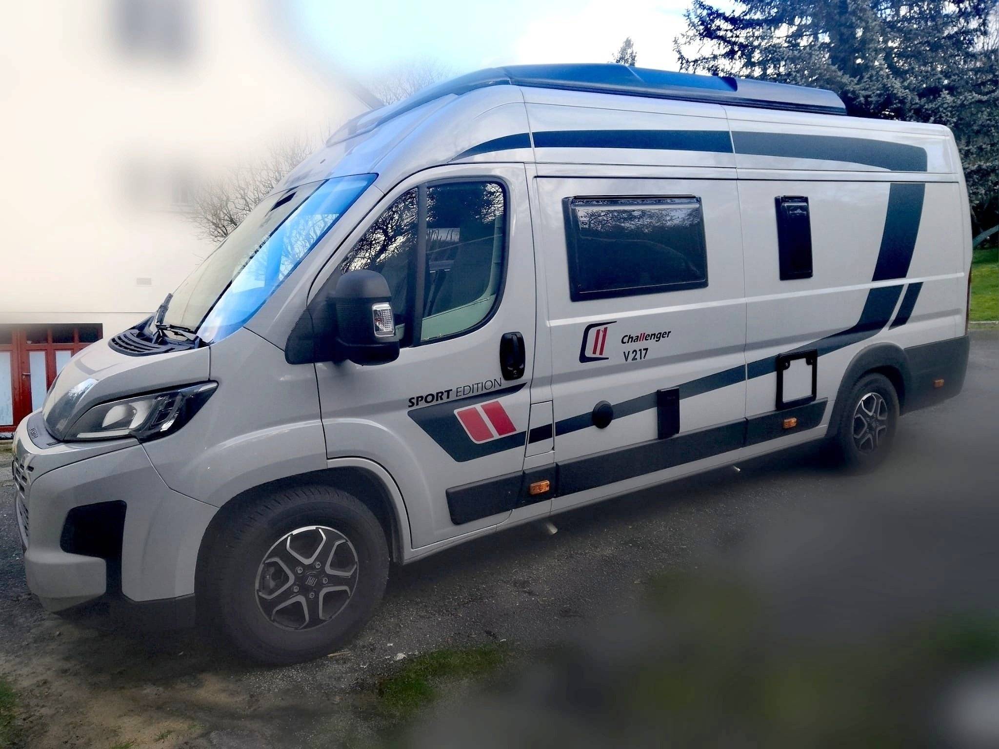 schräge Vorderansicht Fiat ducato - Yescapa