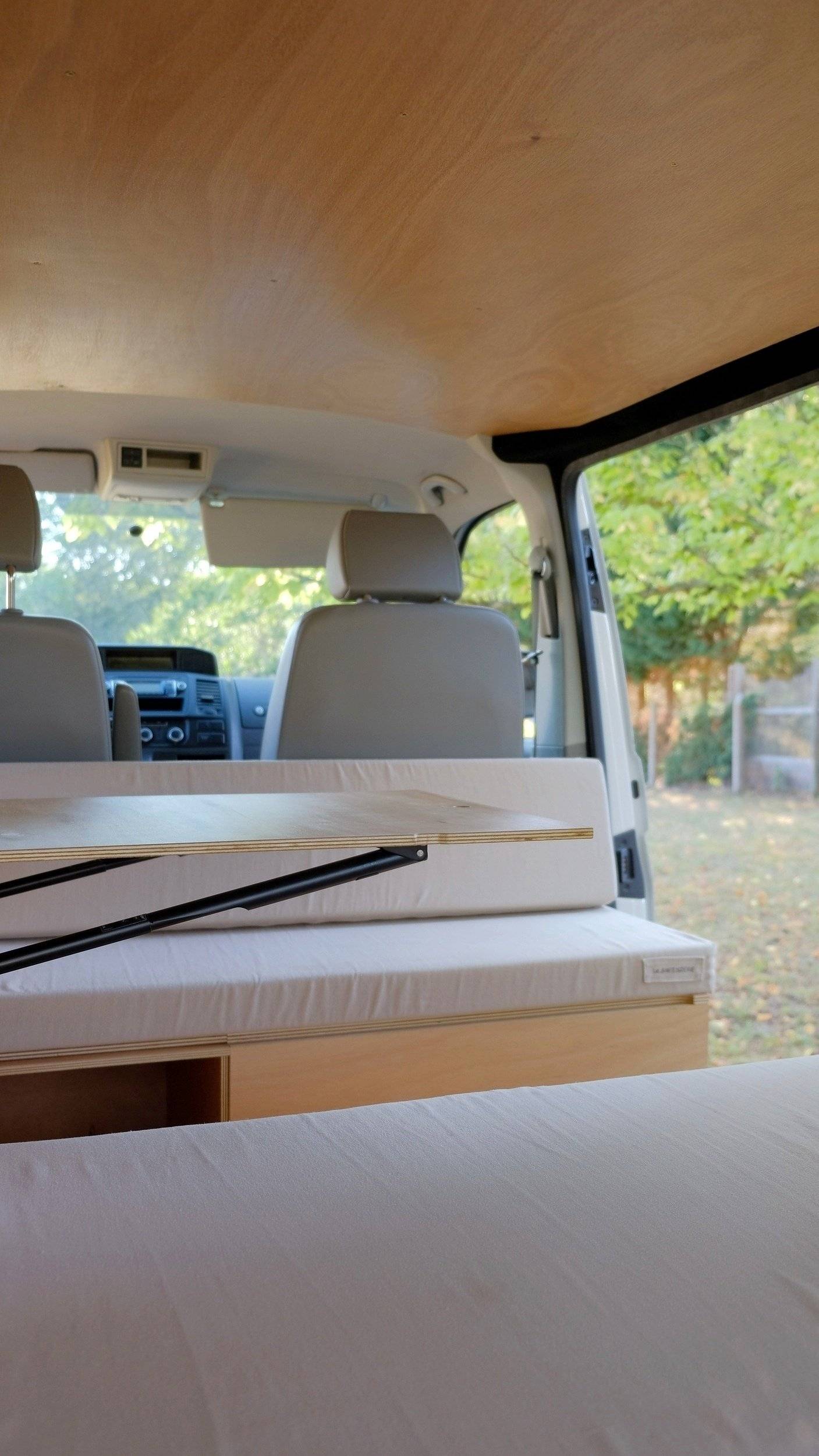 Volkswagen T5 2,0 l 102 ch