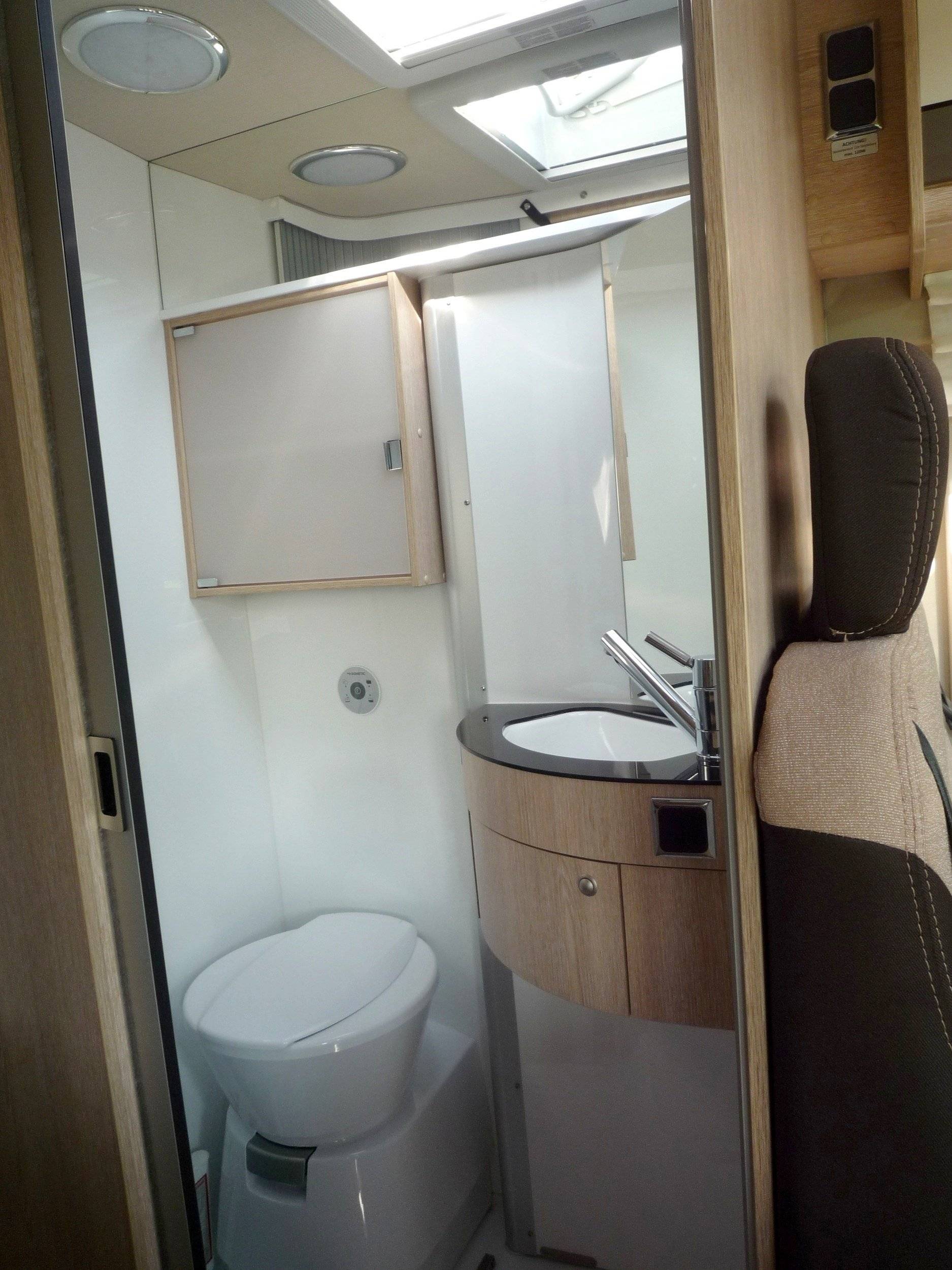 Pössl Pössl Summit Shine 600 Solar- Markise-AHK-Navi-RKF