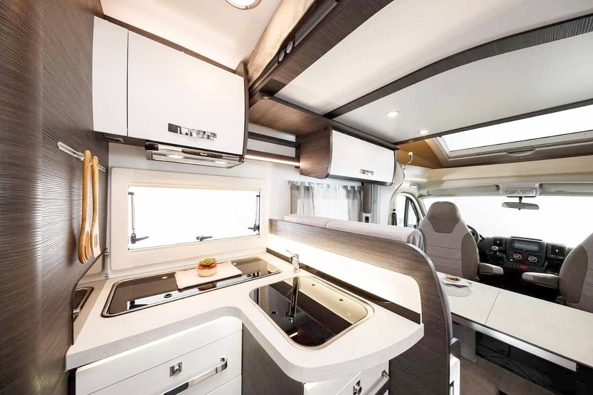 Driver's compartment Fiat FIAT DUCATO - Yescapa