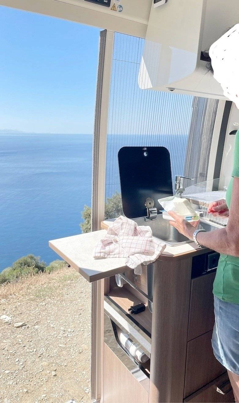 Campérêve 643 LIMITED