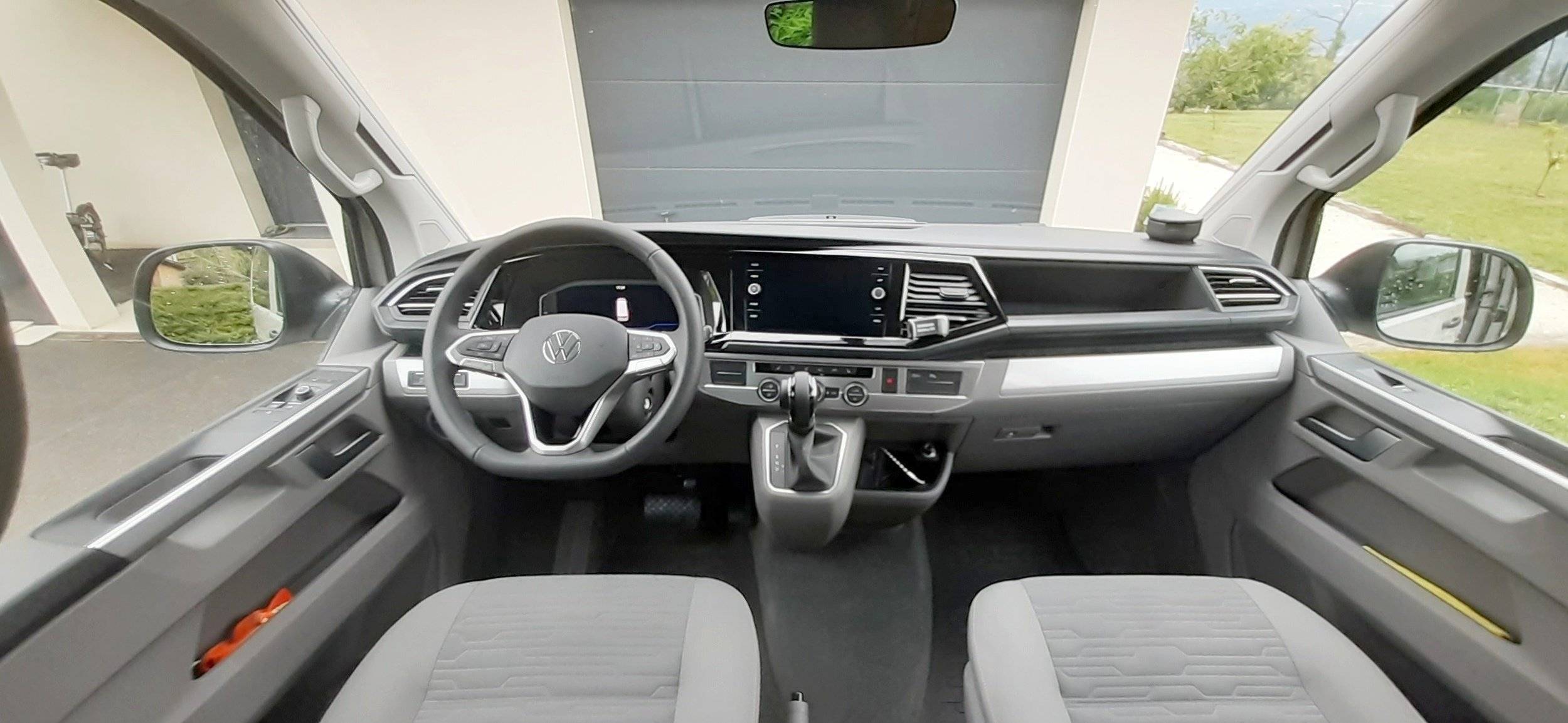 Volkswagen T6.1 California Coast 150ch