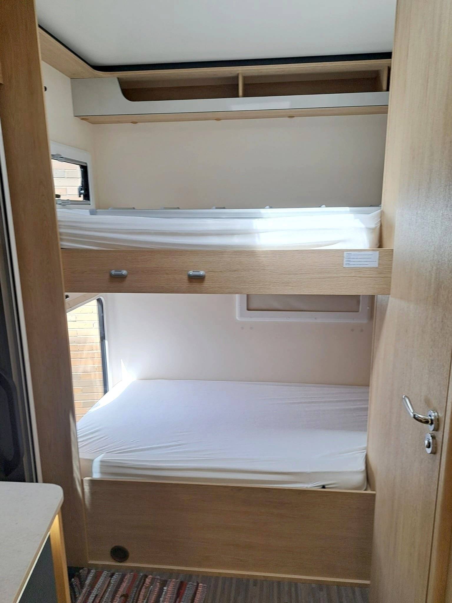 llits Ford 165 BHP Auto - Yescapa