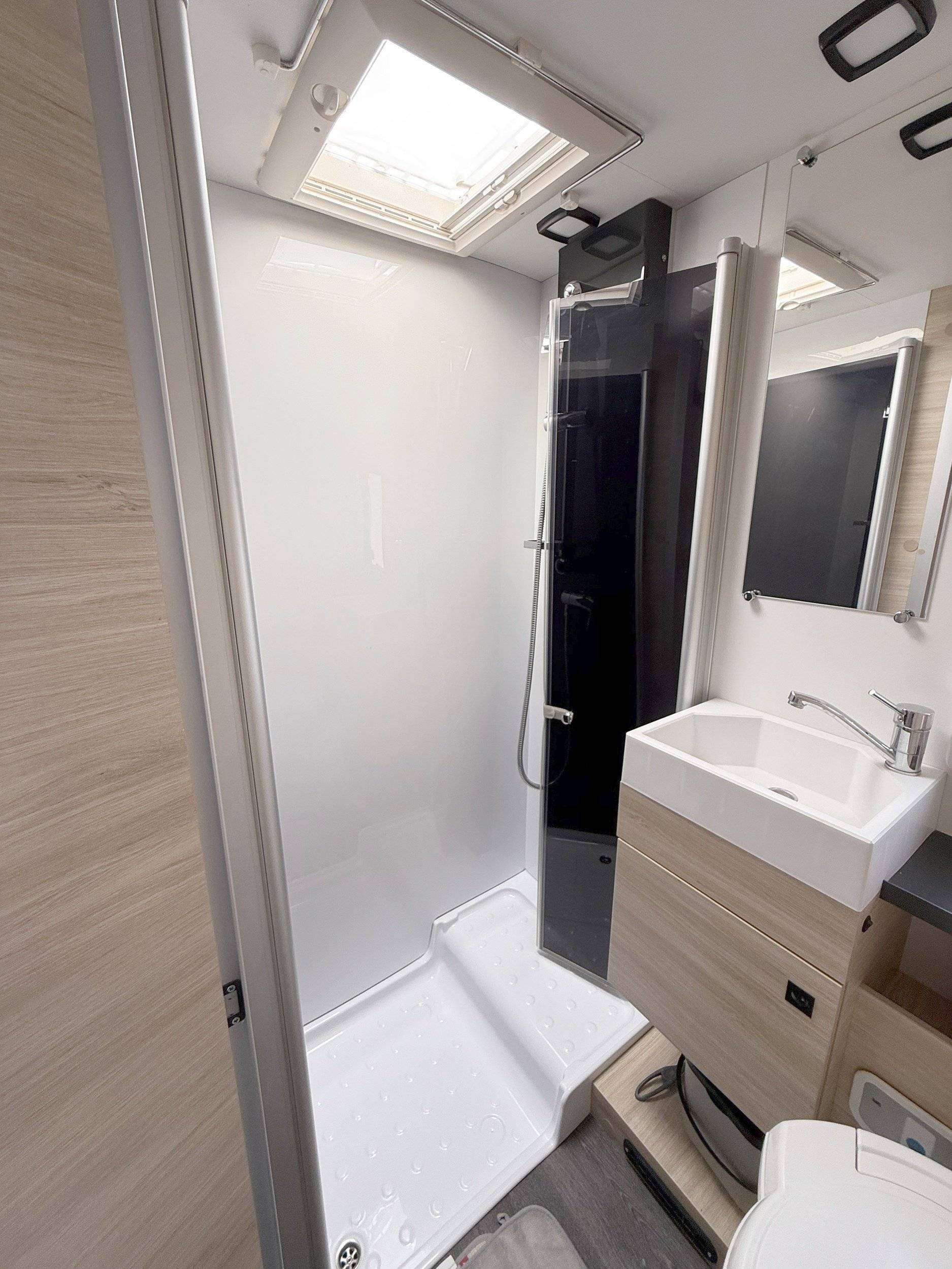 Chausson C 656 First Line