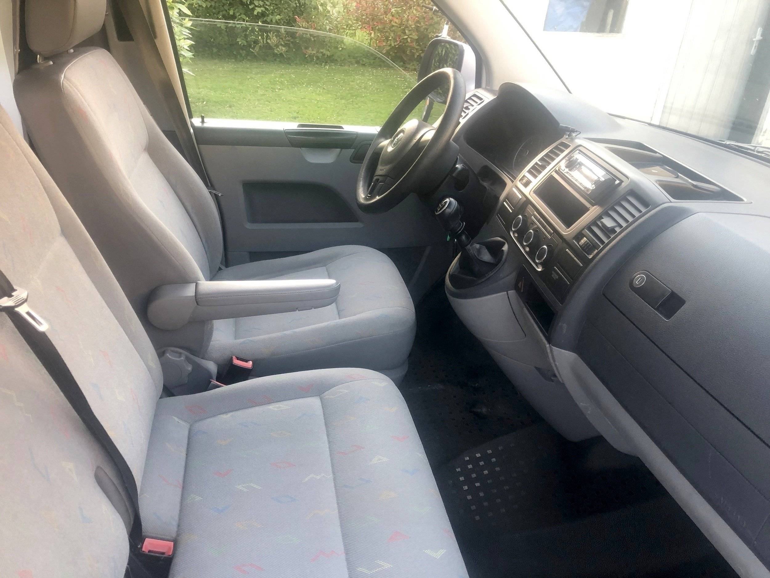 Volkswagen T5 2 l 140 ch