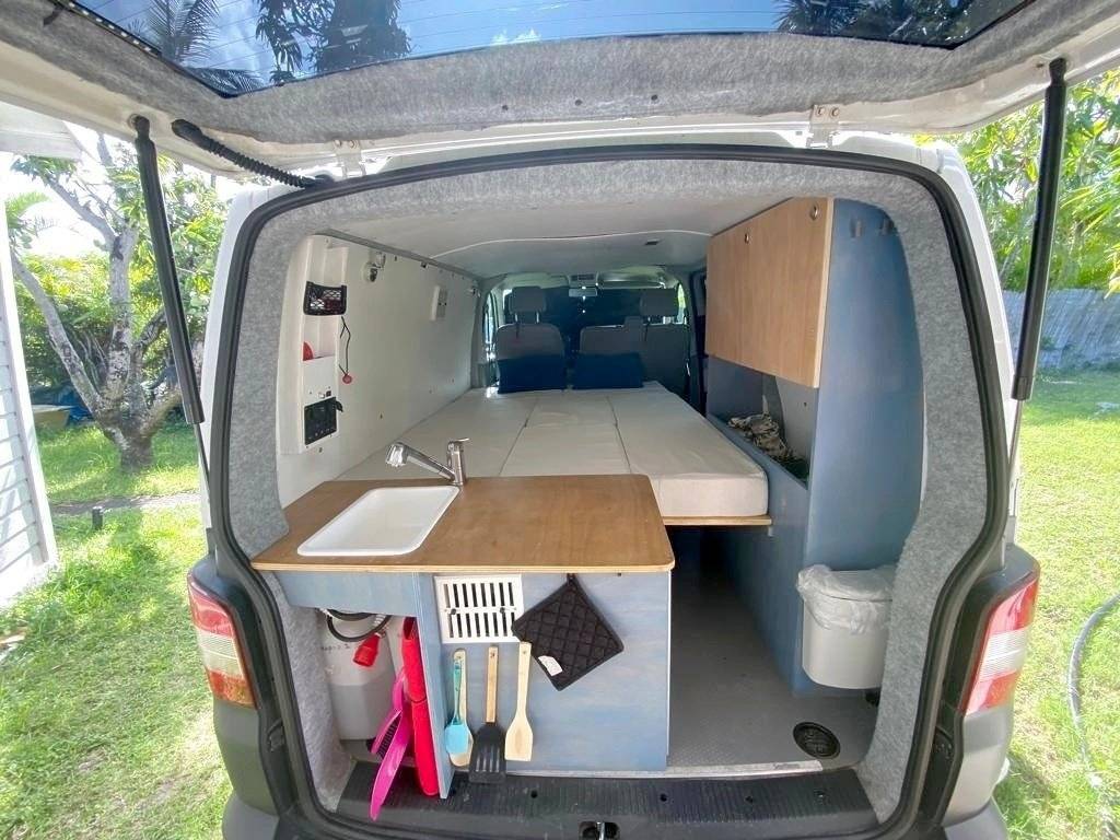 Volkswagen T5 2 l 102 ch