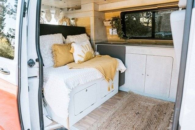 Volkswagen VOLKSWAGEN TRANSPORTER T5 2.0