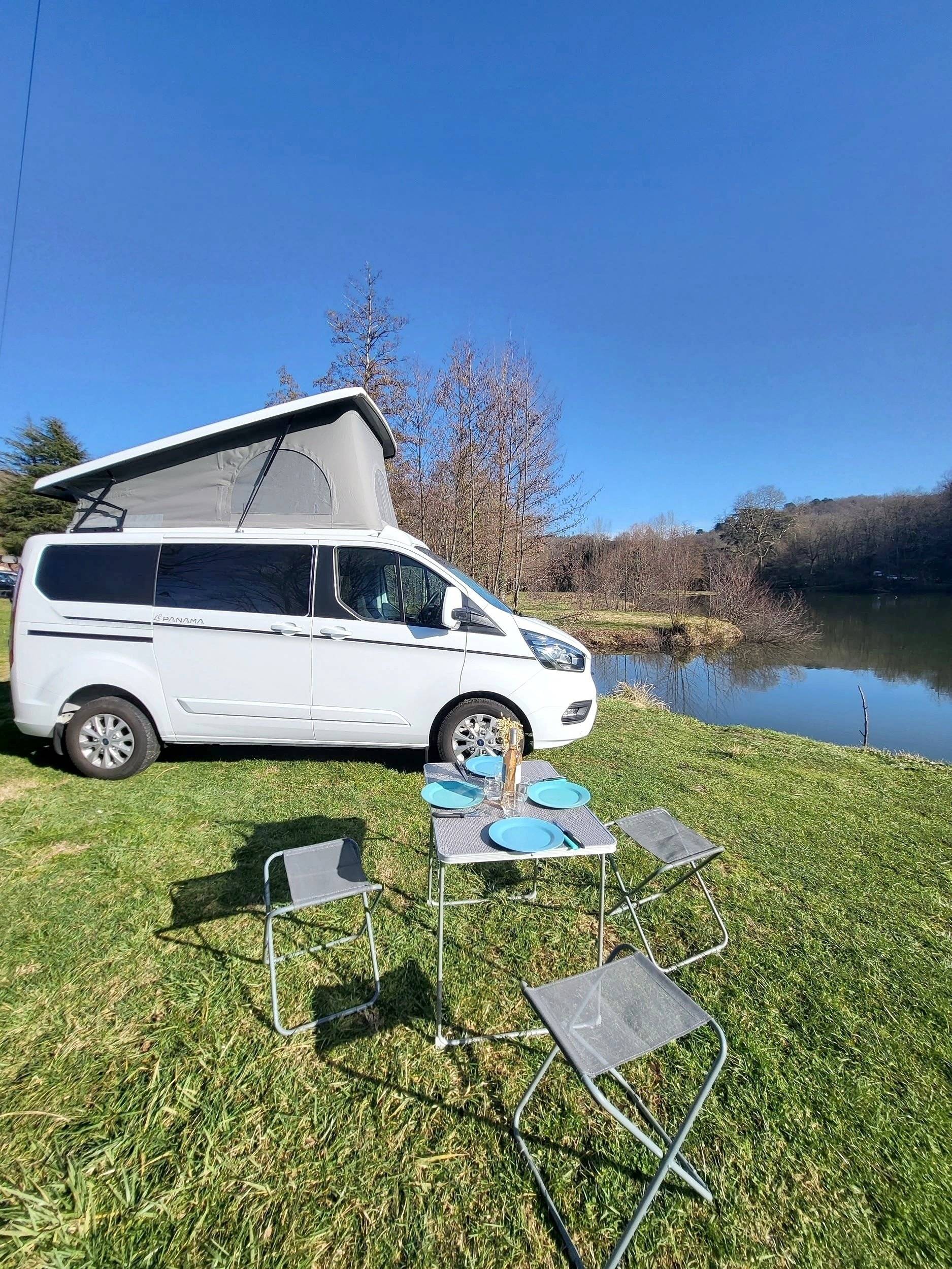 Ford Custom 2,0 l 130 ch